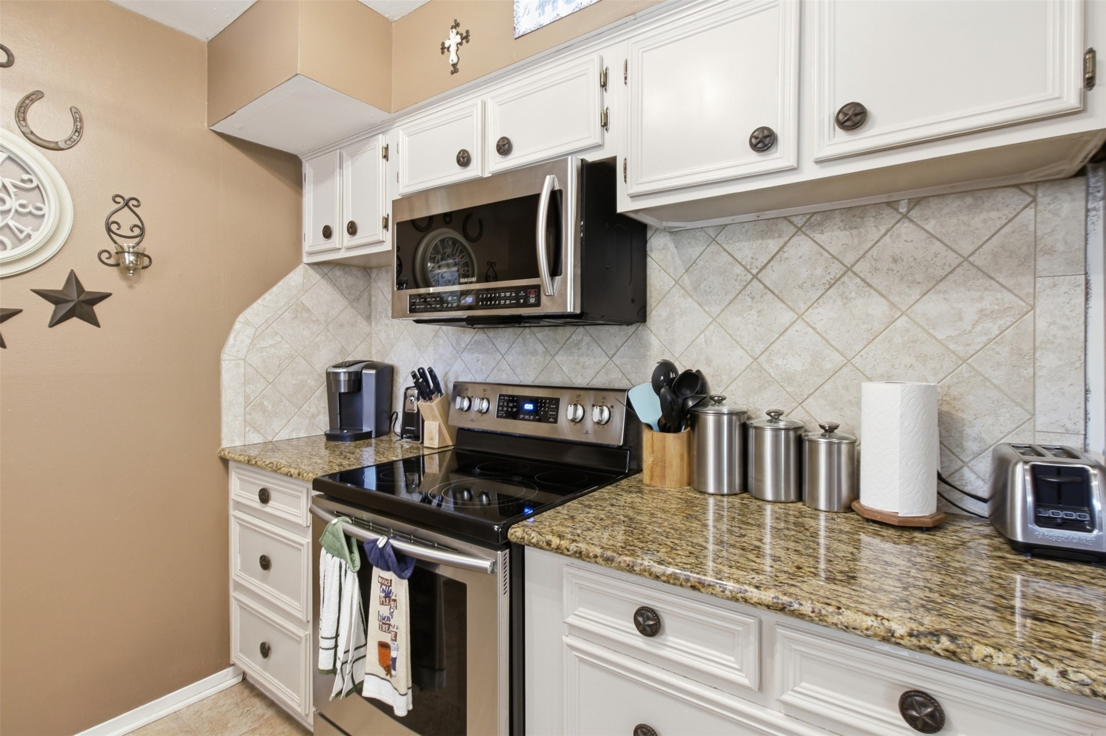Kitchen Kitchen