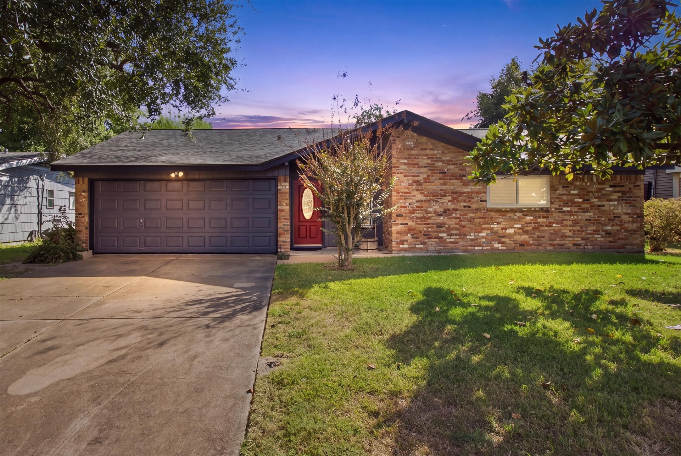 This home has an AMAZING backyard! This home has an AMAZING backyard!