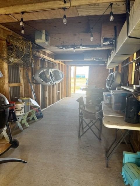 Garage/Storage