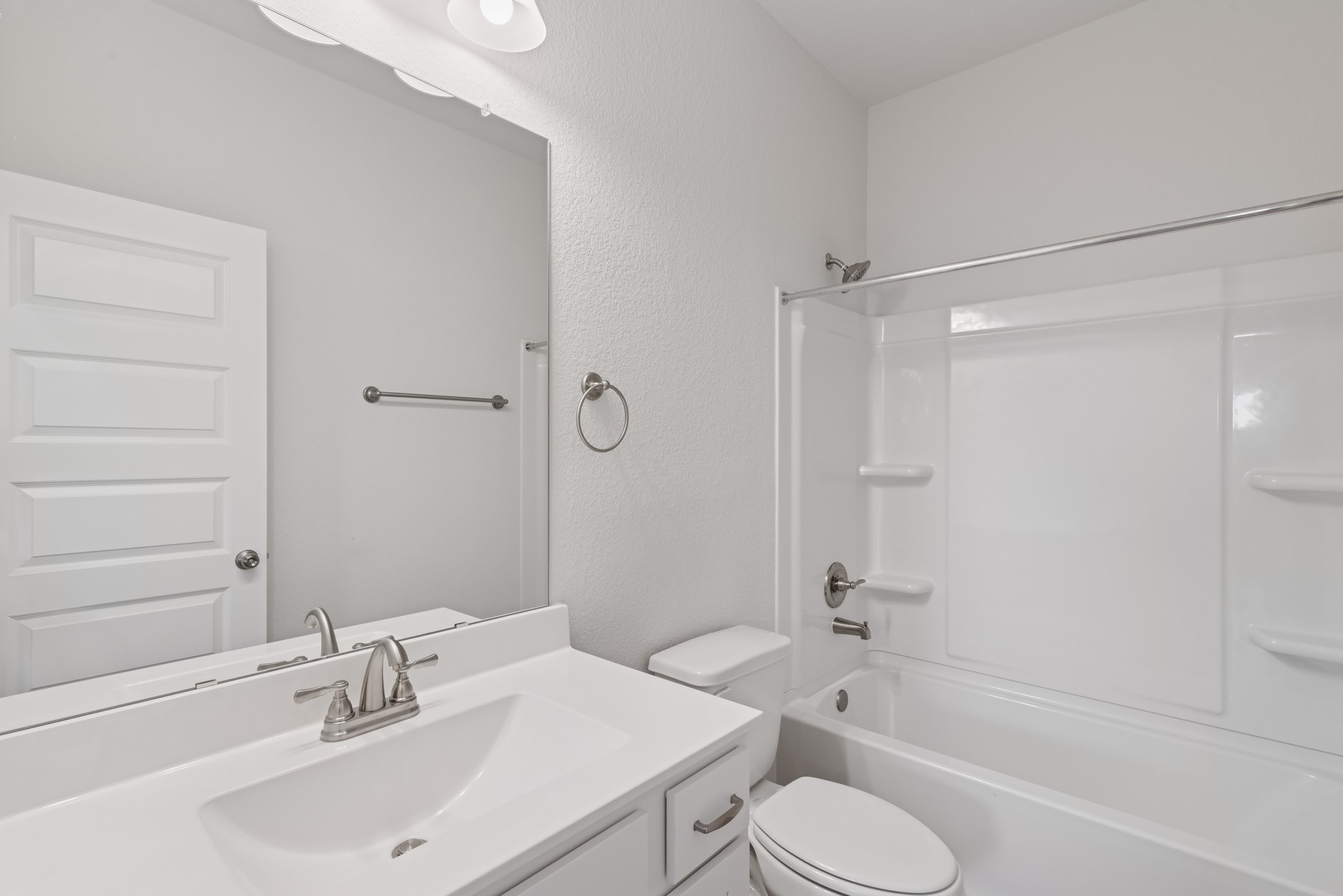 Sample floor plan image for illustration; upgrades, options, and colors may vary.