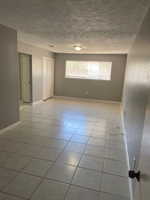 4323 Stonehenge Trail, Houston, TX 77066