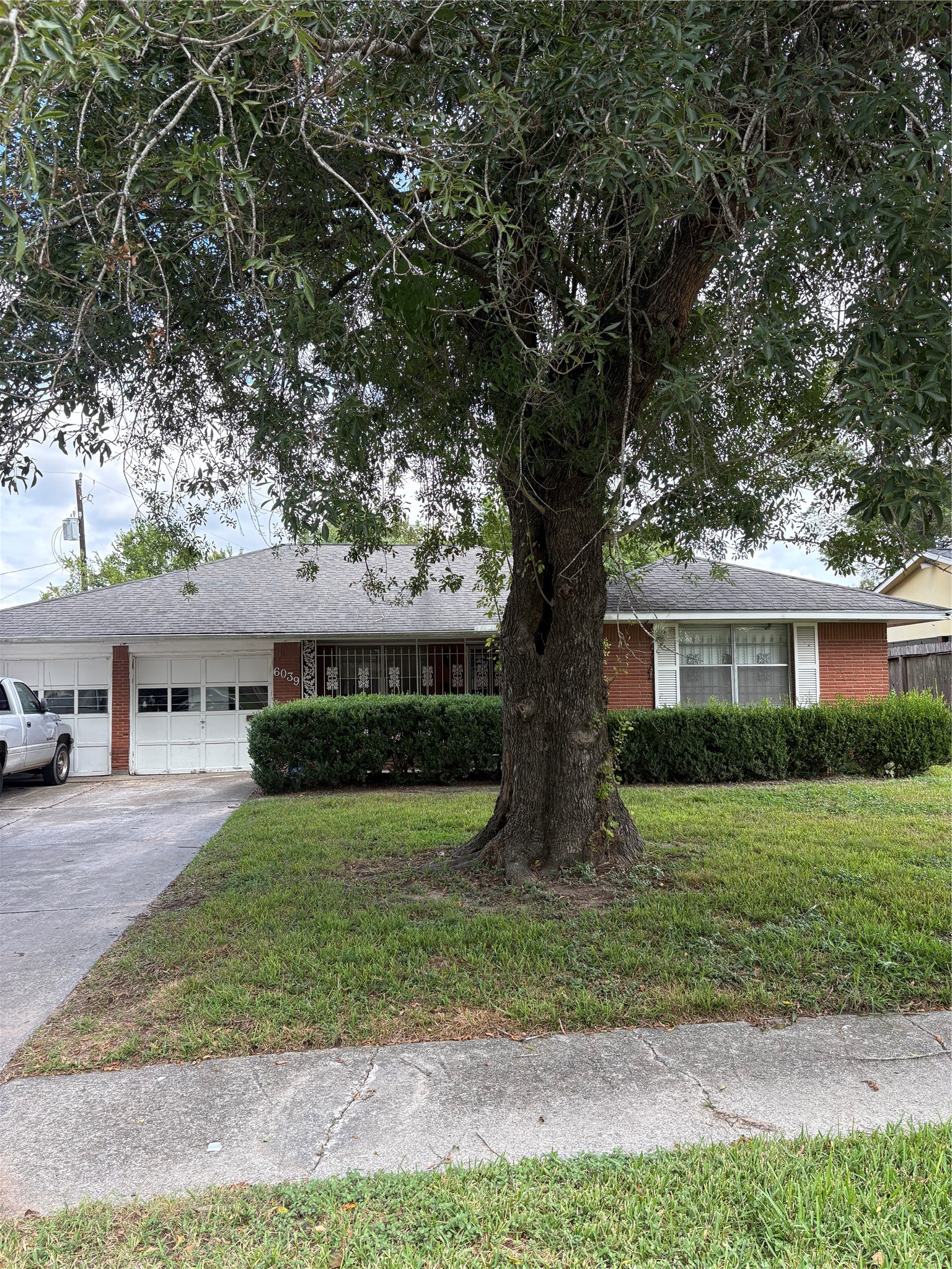6039 Harbrook Drive, Houston, TX 77087