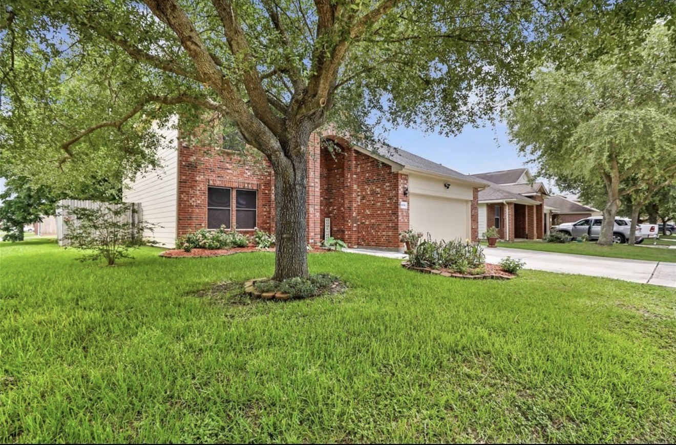 8038 Echinacea Drive, Baytown, TX 77521