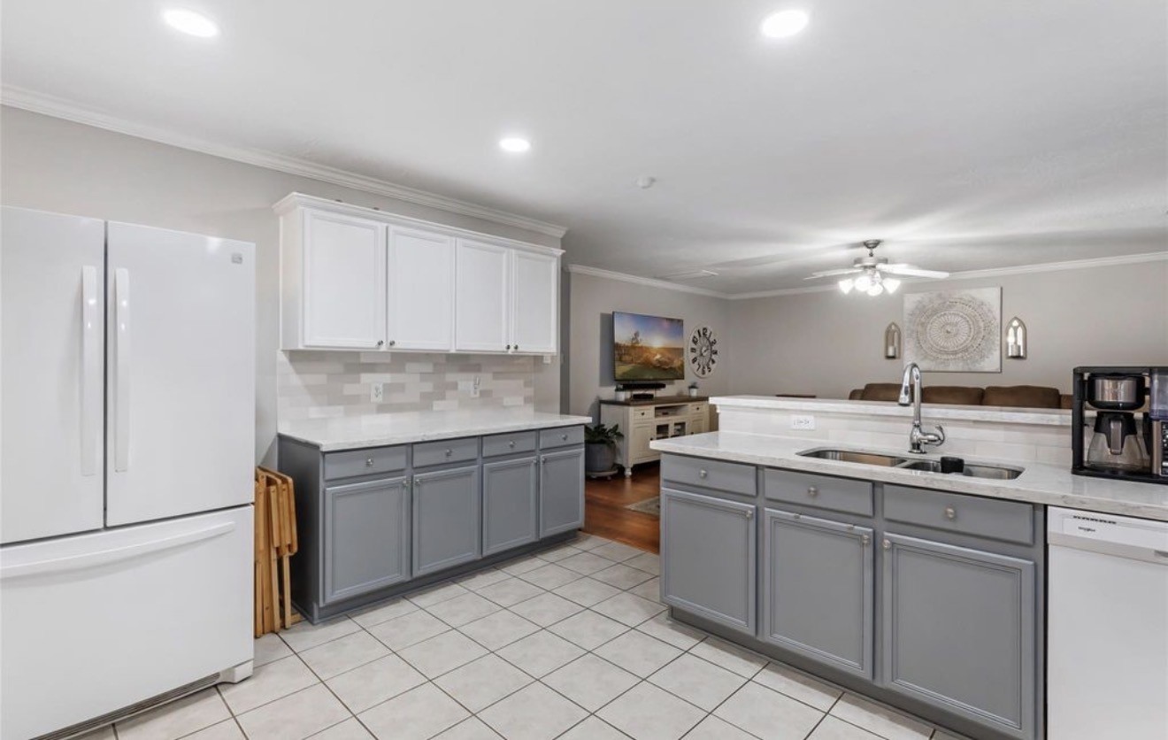 8038 Echinacea Drive, Baytown, TX 77521