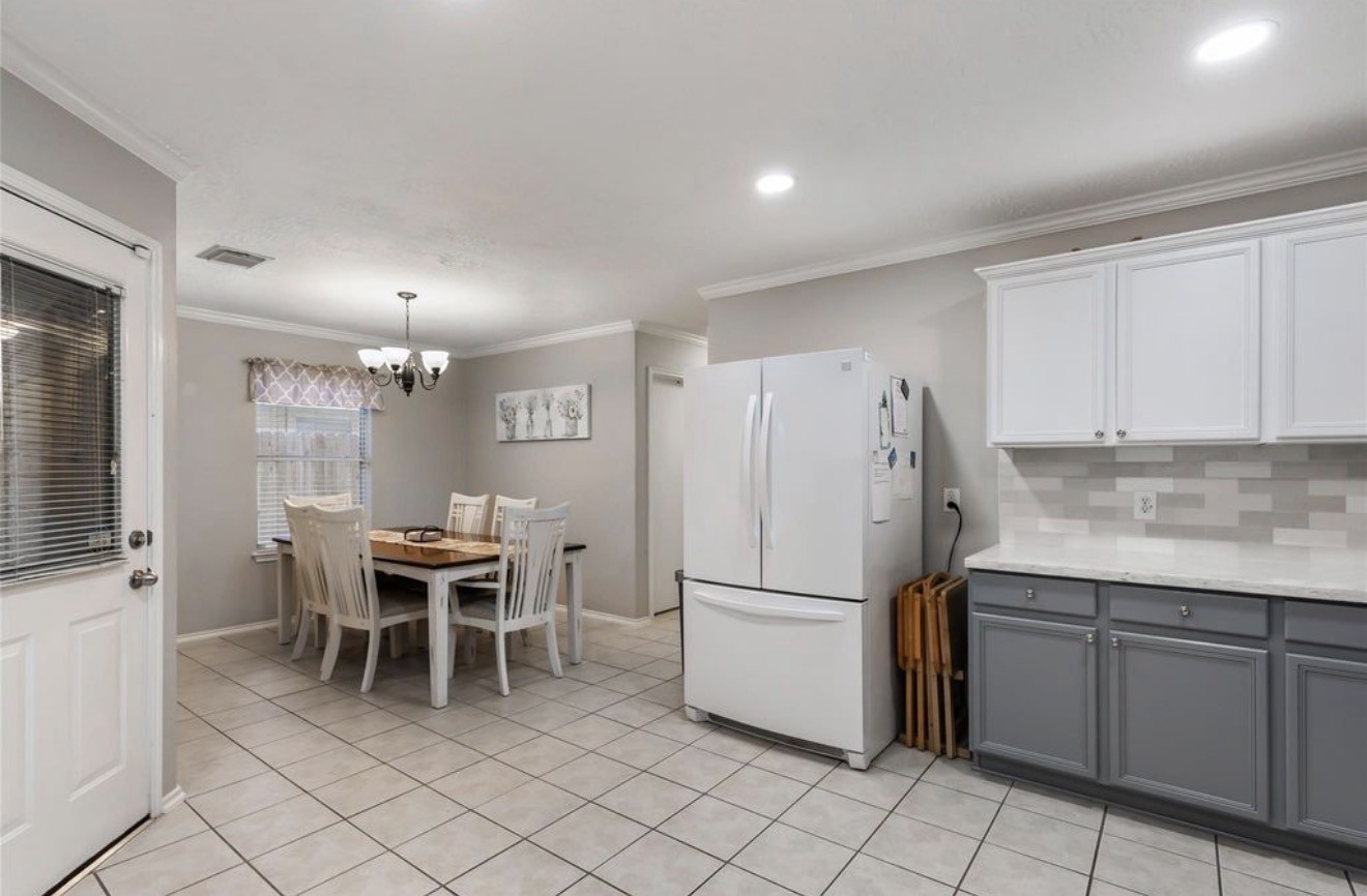 8038 Echinacea Drive, Baytown, TX 77521