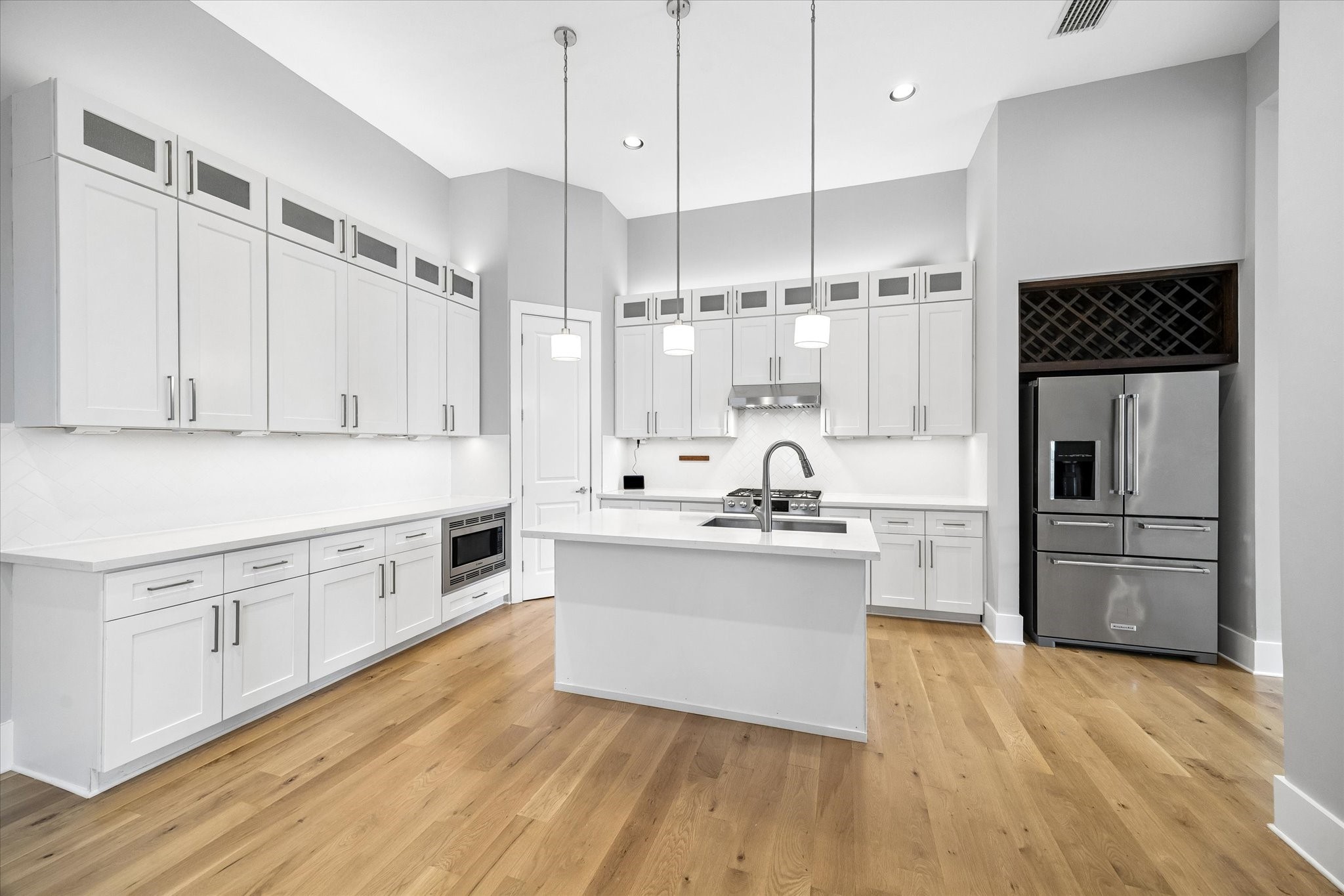 839 W 19th Street, Houston, TX 77008