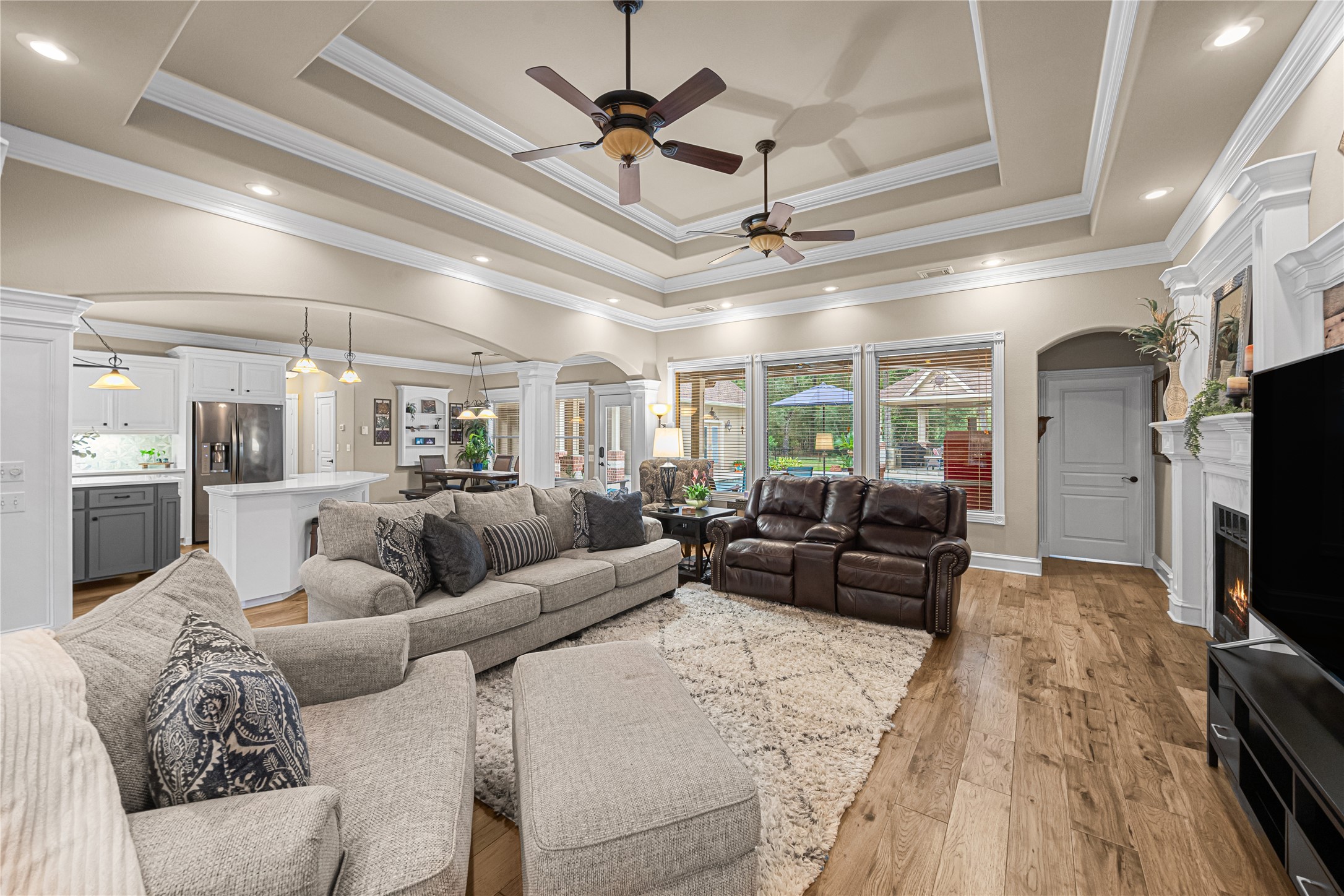 27511 Fairway Oaks Drive, Huffman, TX 77336