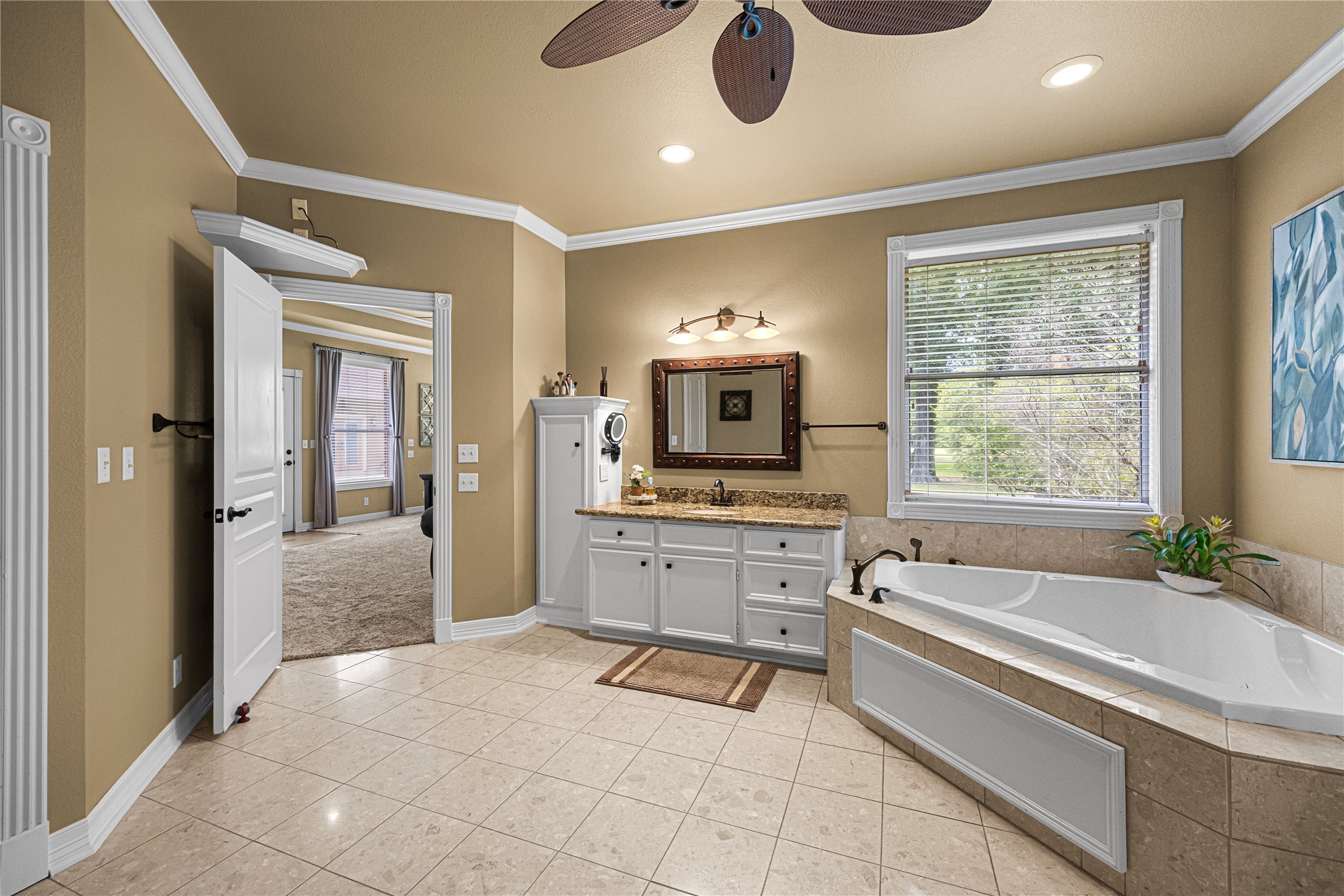 27511 Fairway Oaks Drive, Huffman, TX 77336