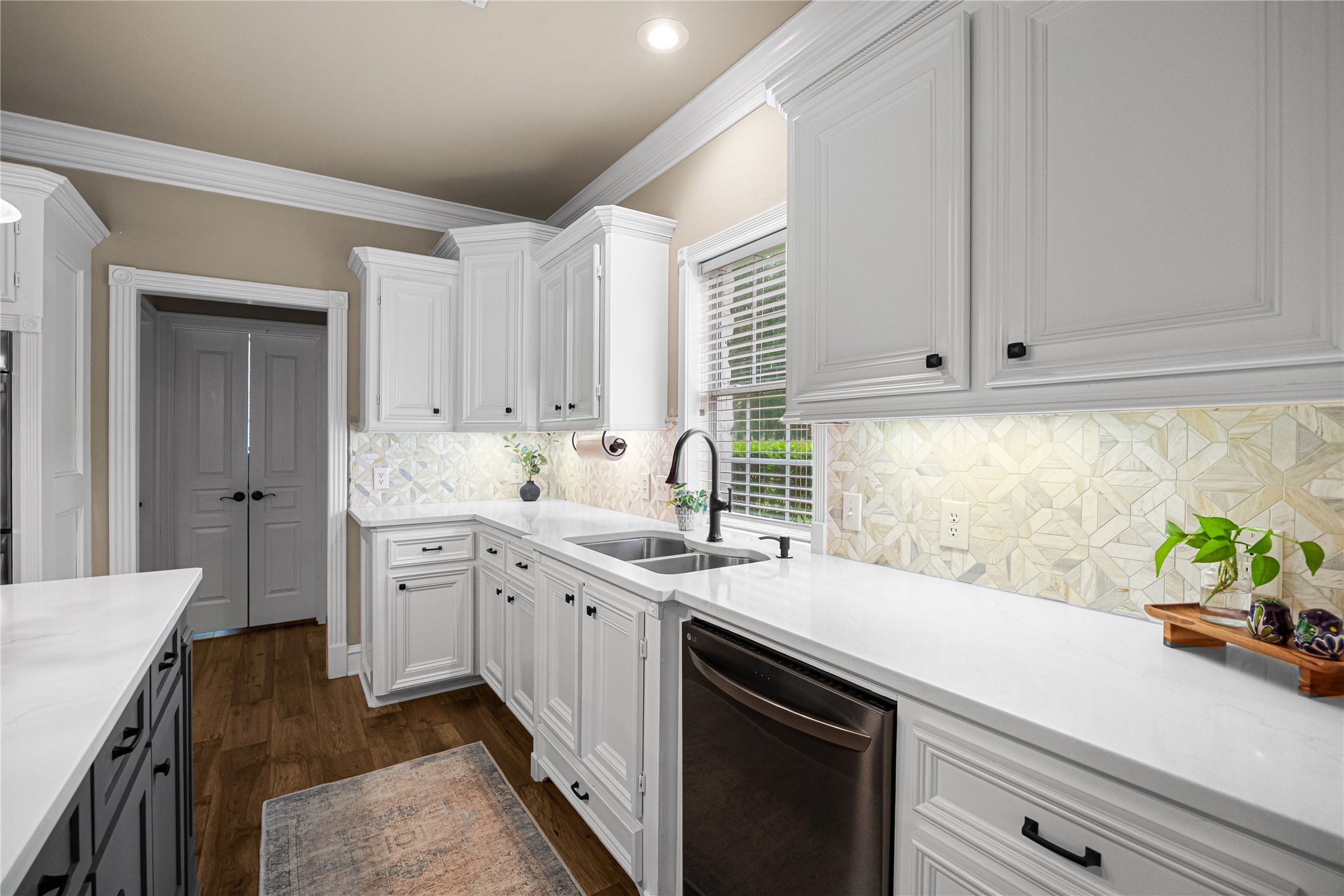 27511 Fairway Oaks Drive, Huffman, TX 77336