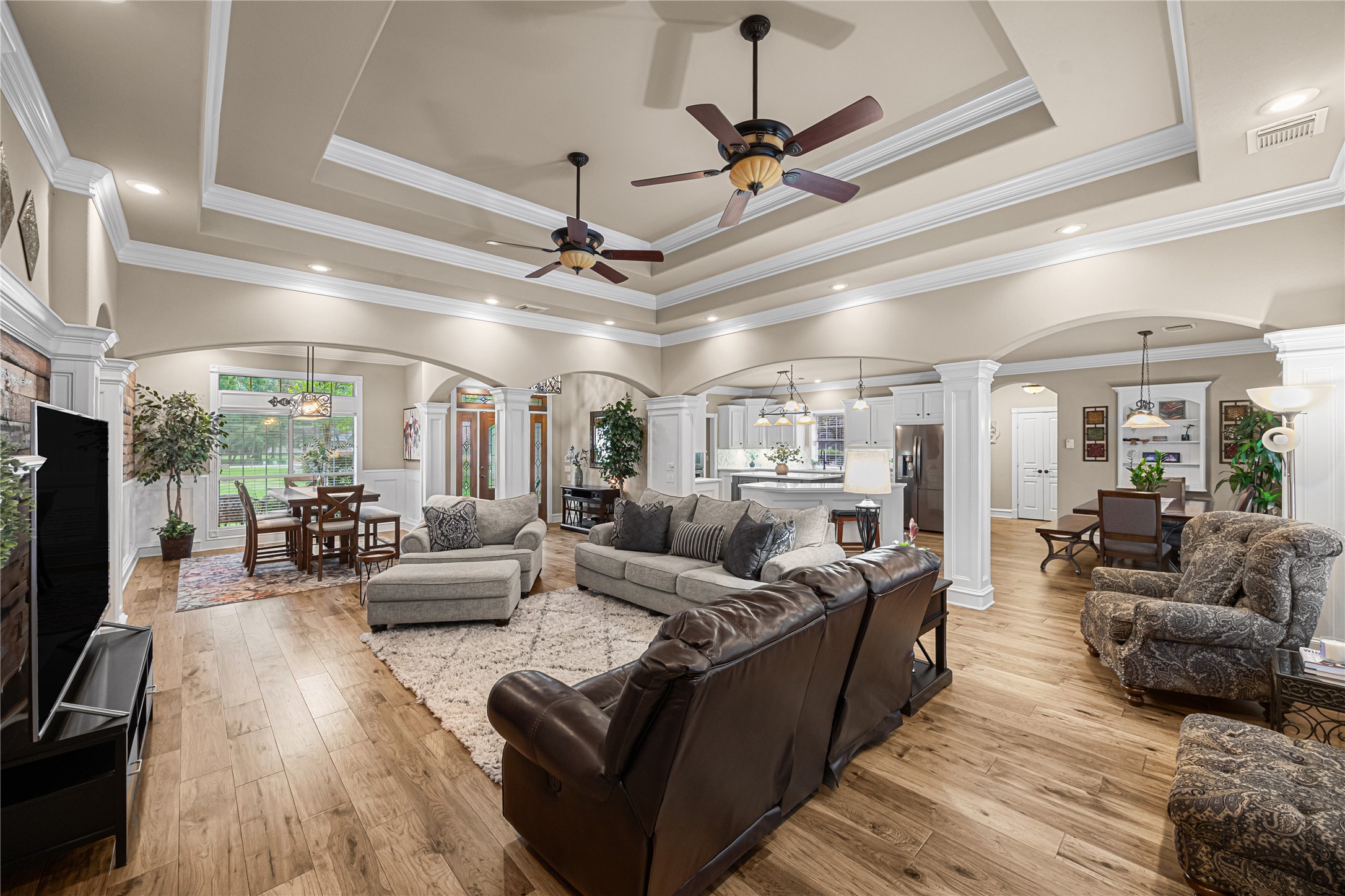 27511 Fairway Oaks Drive, Huffman, TX 77336