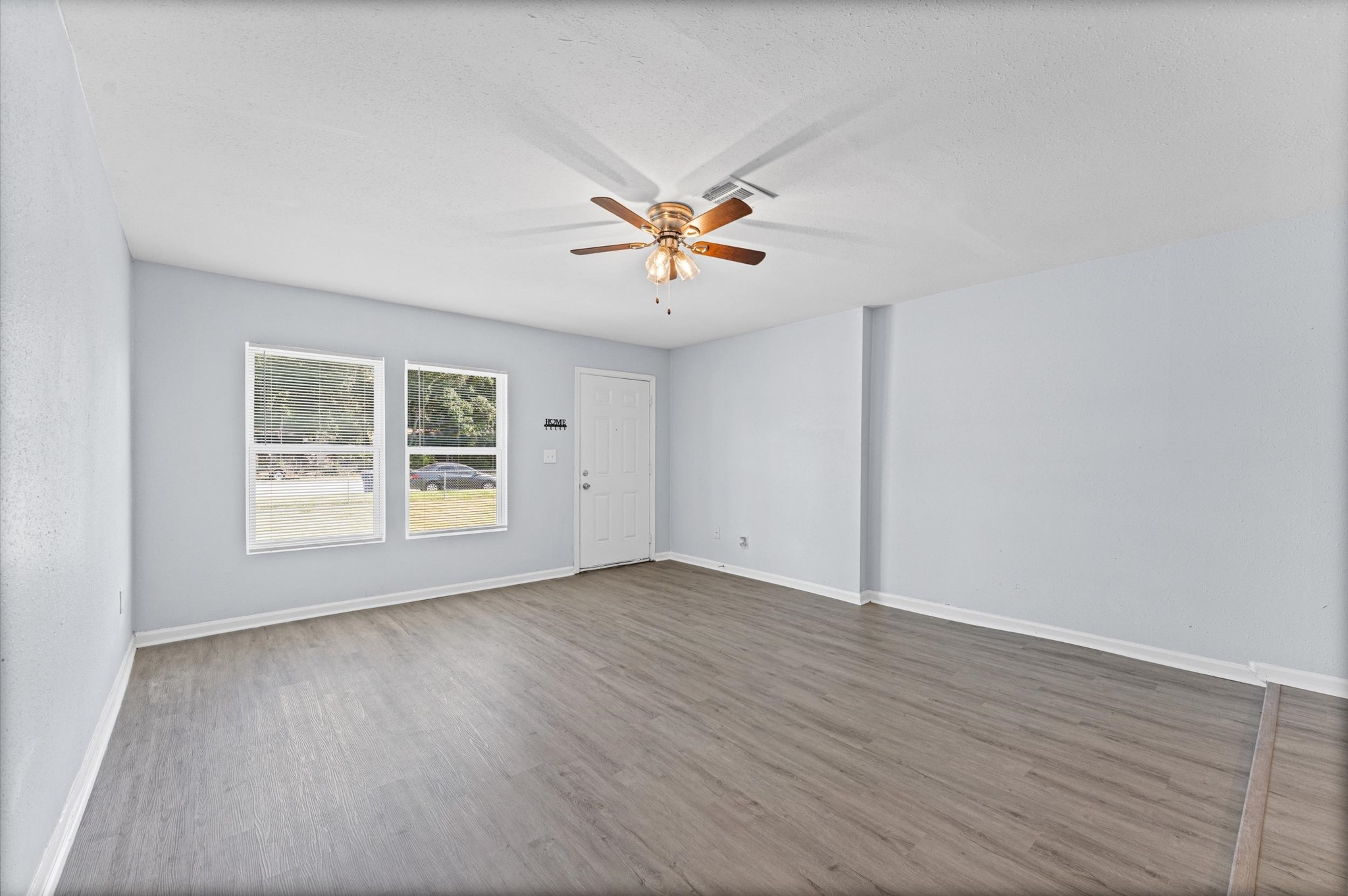 509 17th Avenue N, Texas City, TX 77590