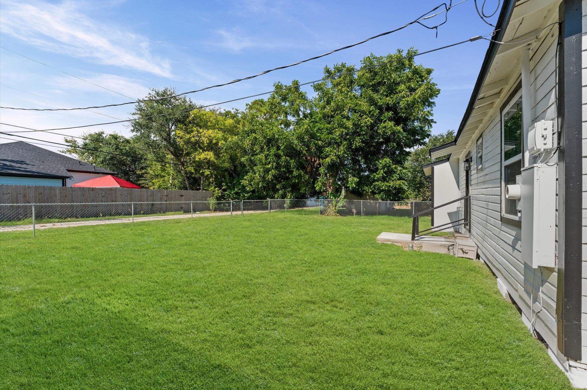 509 17th Avenue N, Texas City, TX 77590