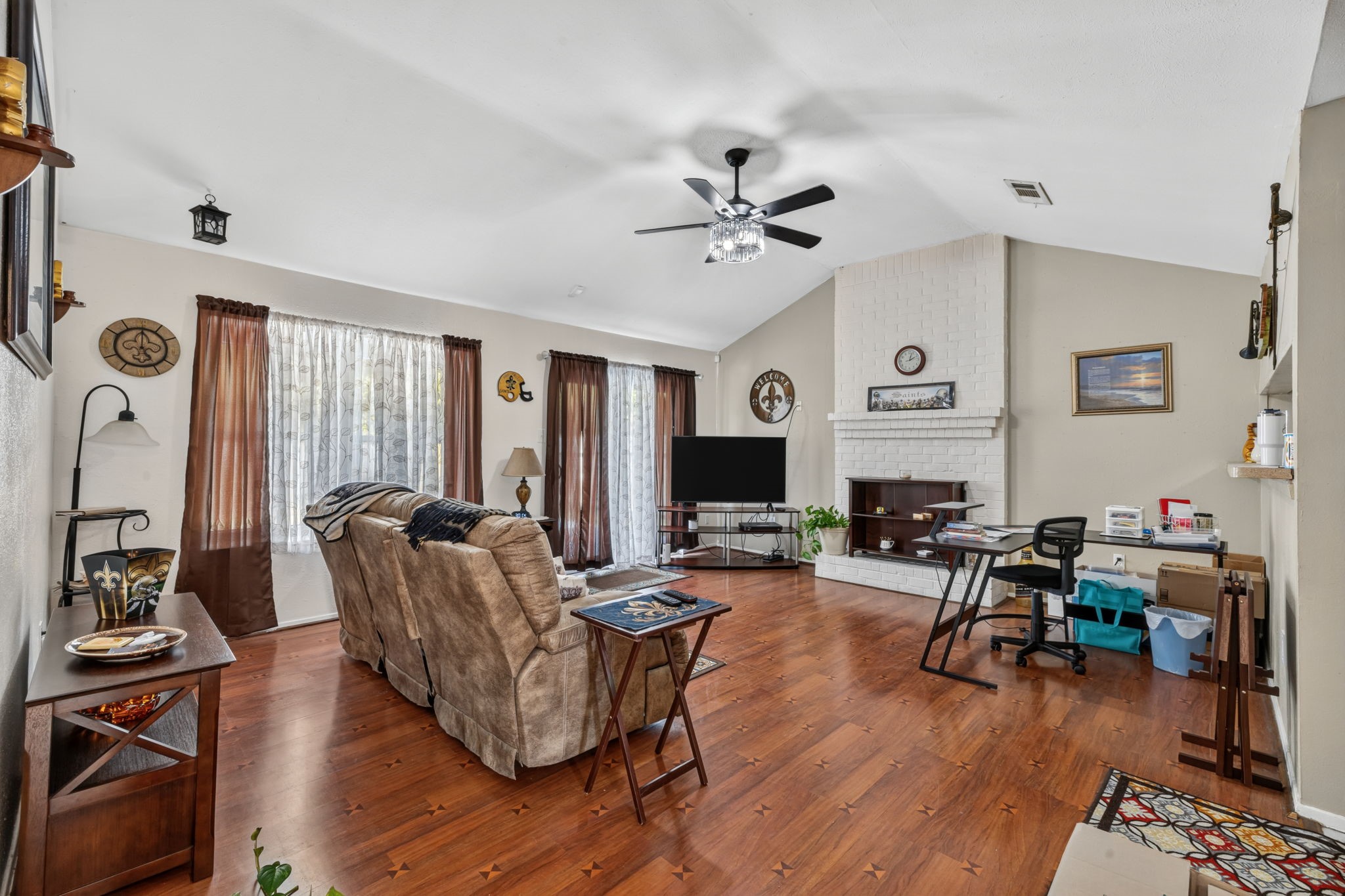 3006 Sandpiper Drive, Baytown, TX 77521