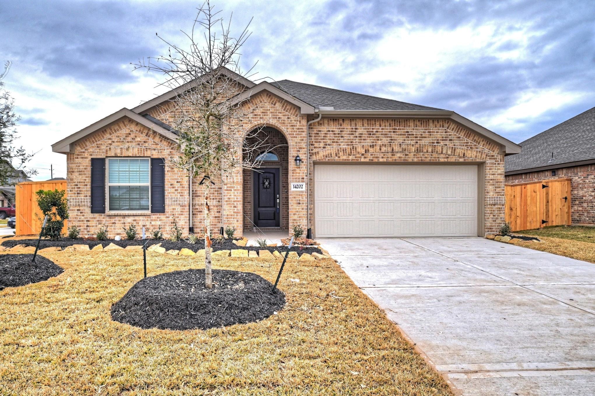 14202 Padova Creek Court, Fresno, TX 77583