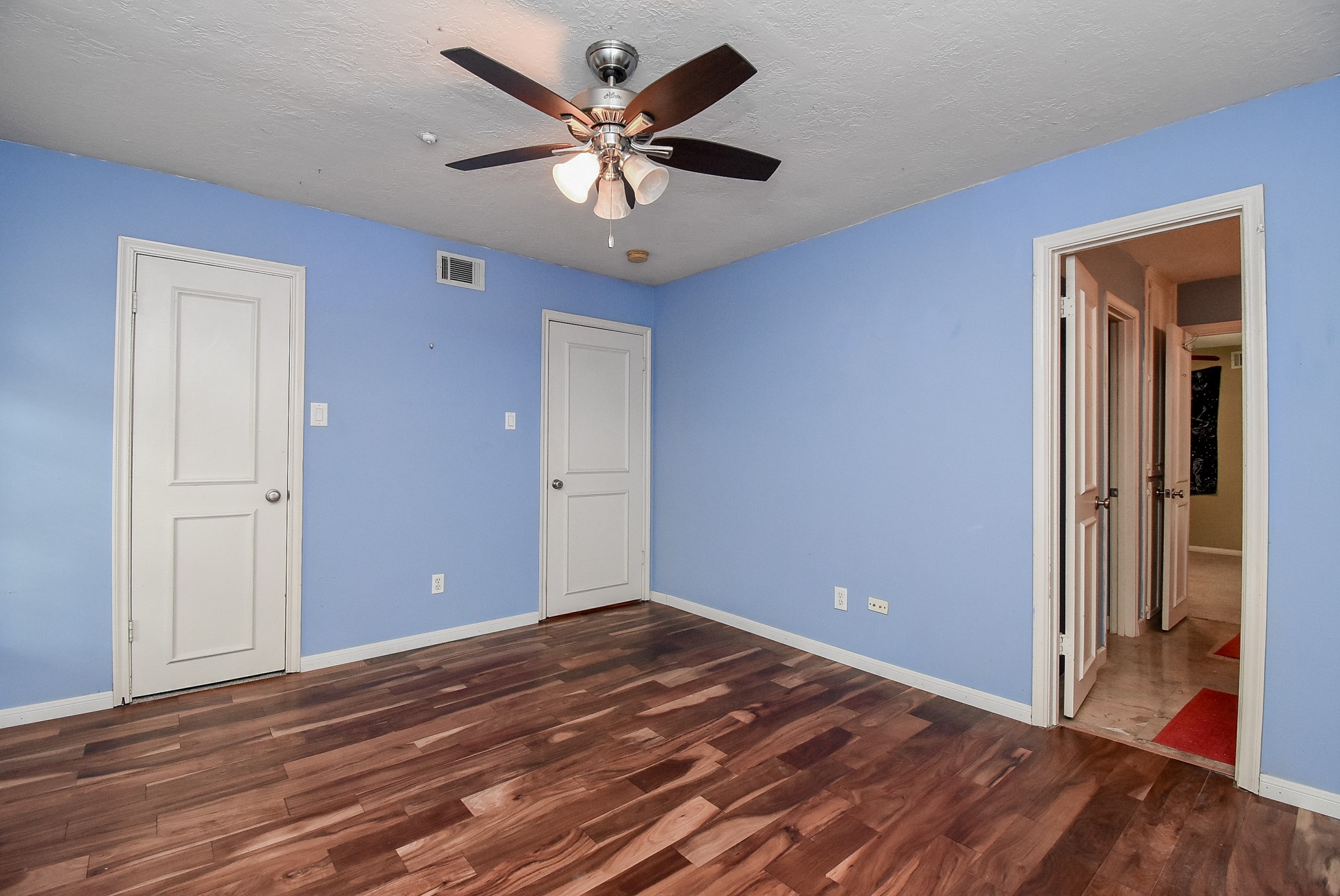 426 Longview Drive, Sugar Land, TX 77478