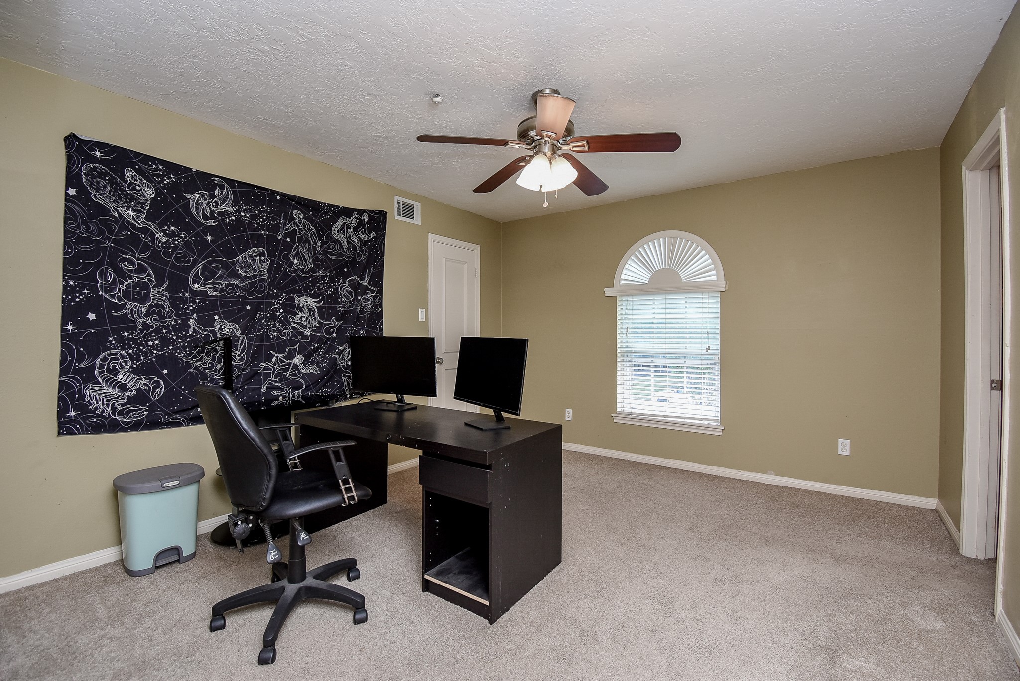 426 Longview Drive, Sugar Land, TX 77478