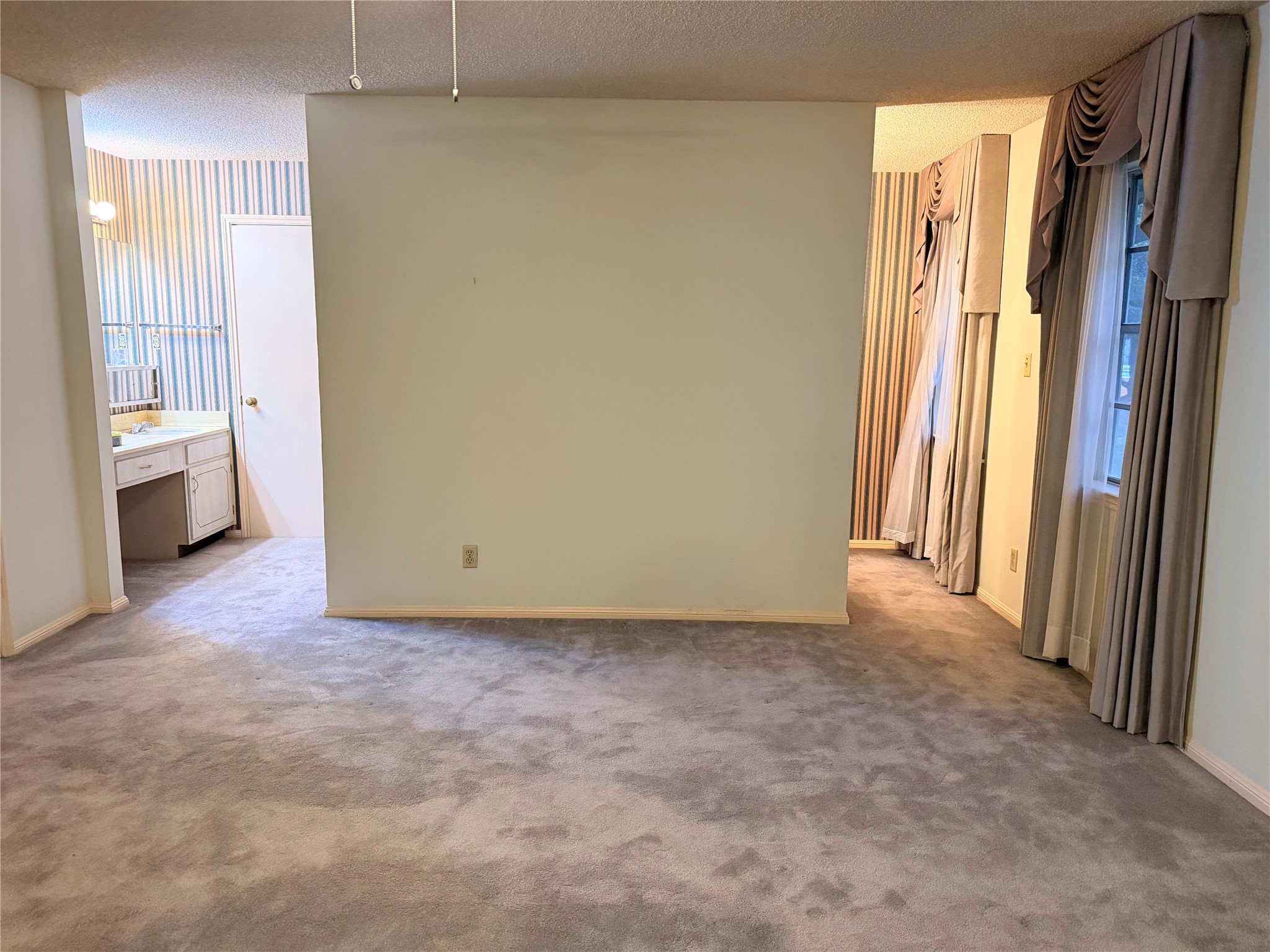 2336 Shadowdale Drive, Houston, TX 77043