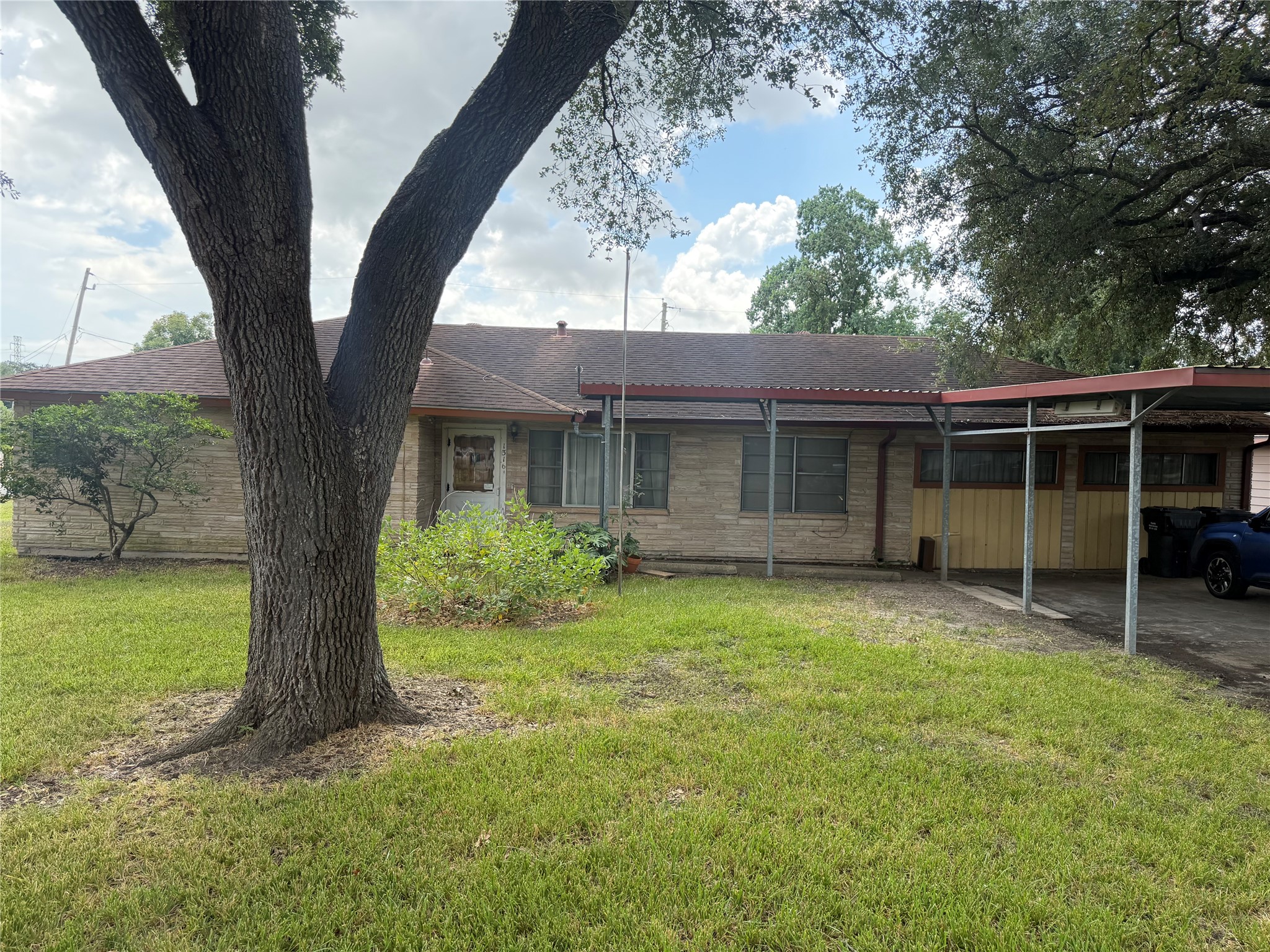 1316 Avenue L, South Houston, TX 77587 1316 Avenue L, South Houston, TX 77587