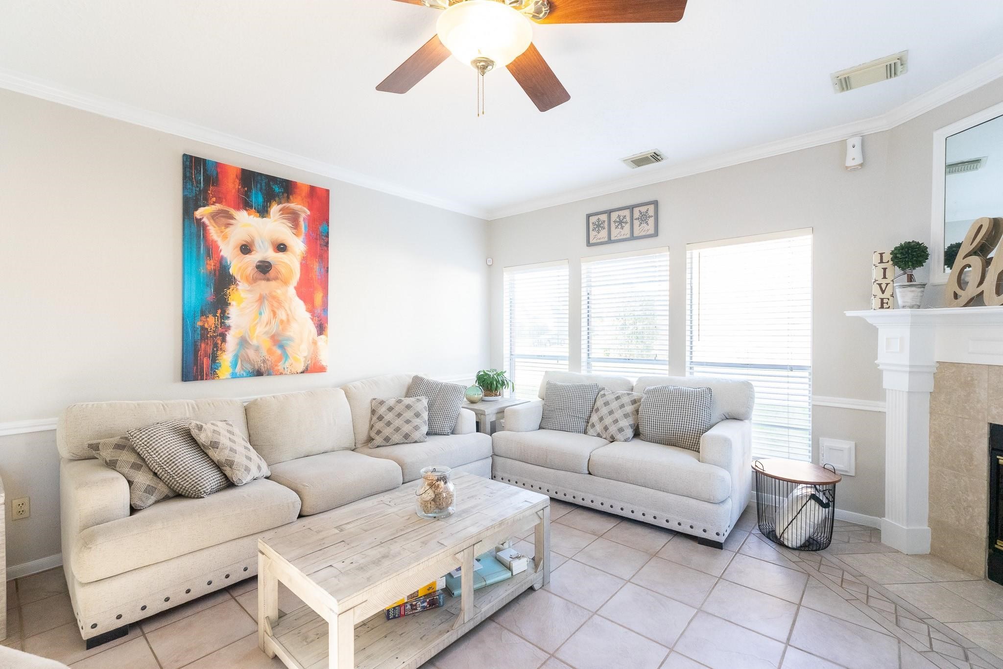 1209 Twin Oaks Street, Friendswood, TX 77546