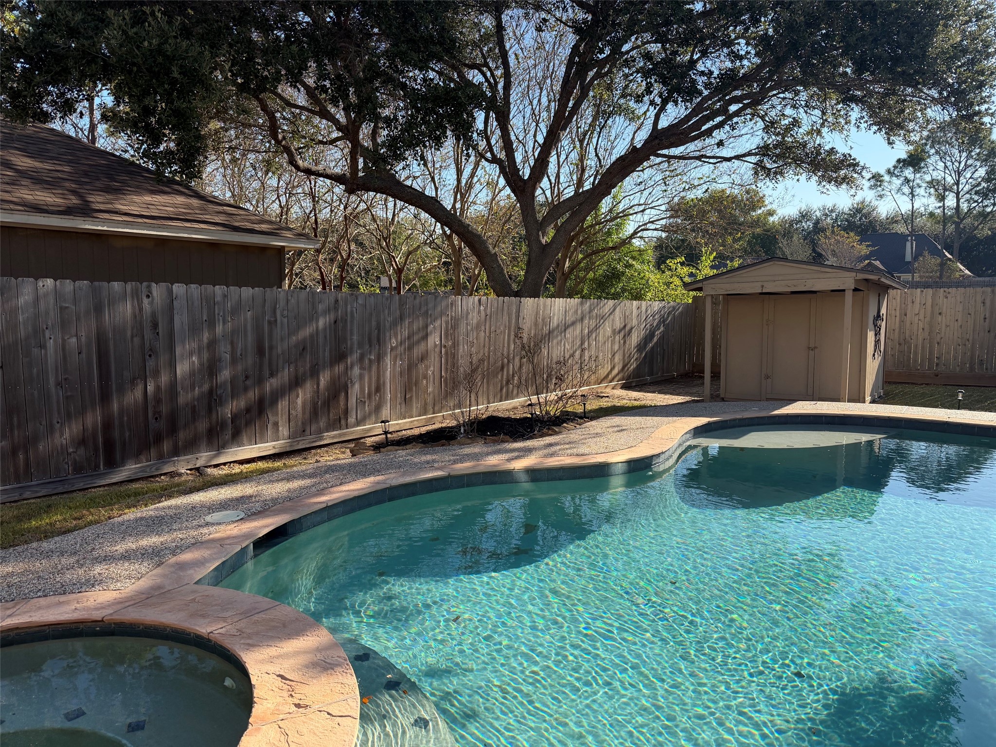1209 Twin Oaks Street, Friendswood, TX 77546