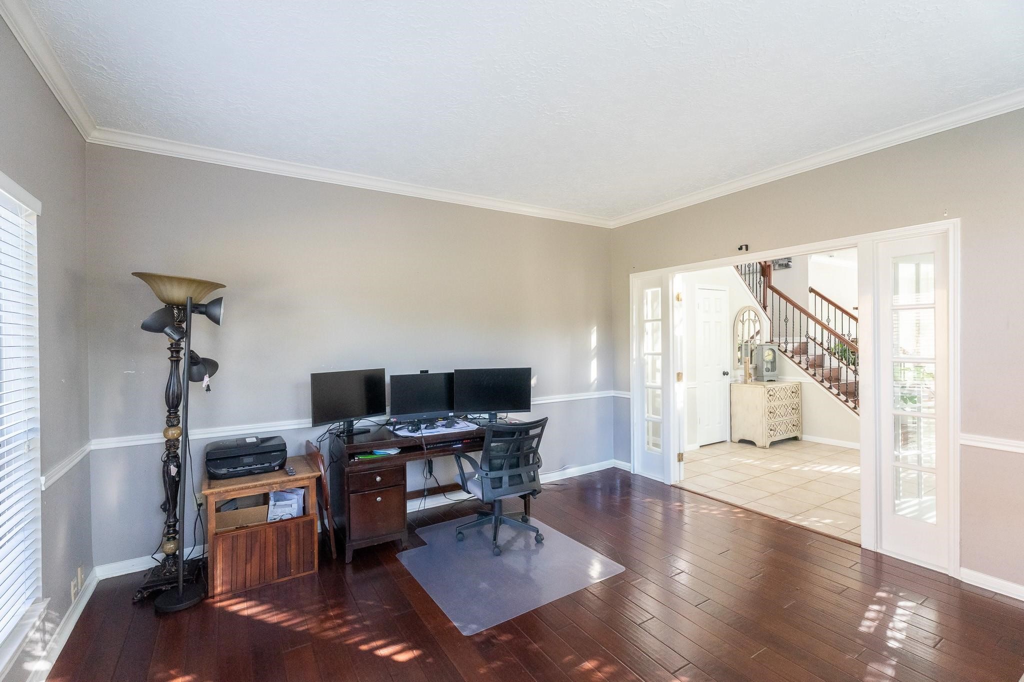 1209 Twin Oaks Street, Friendswood, TX 77546