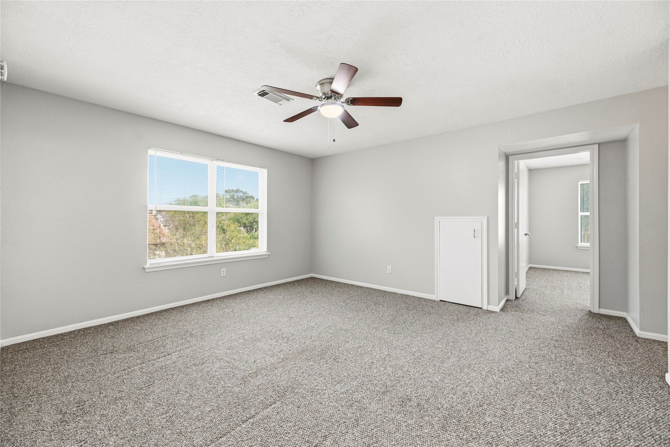 Spacious upstairs game room.