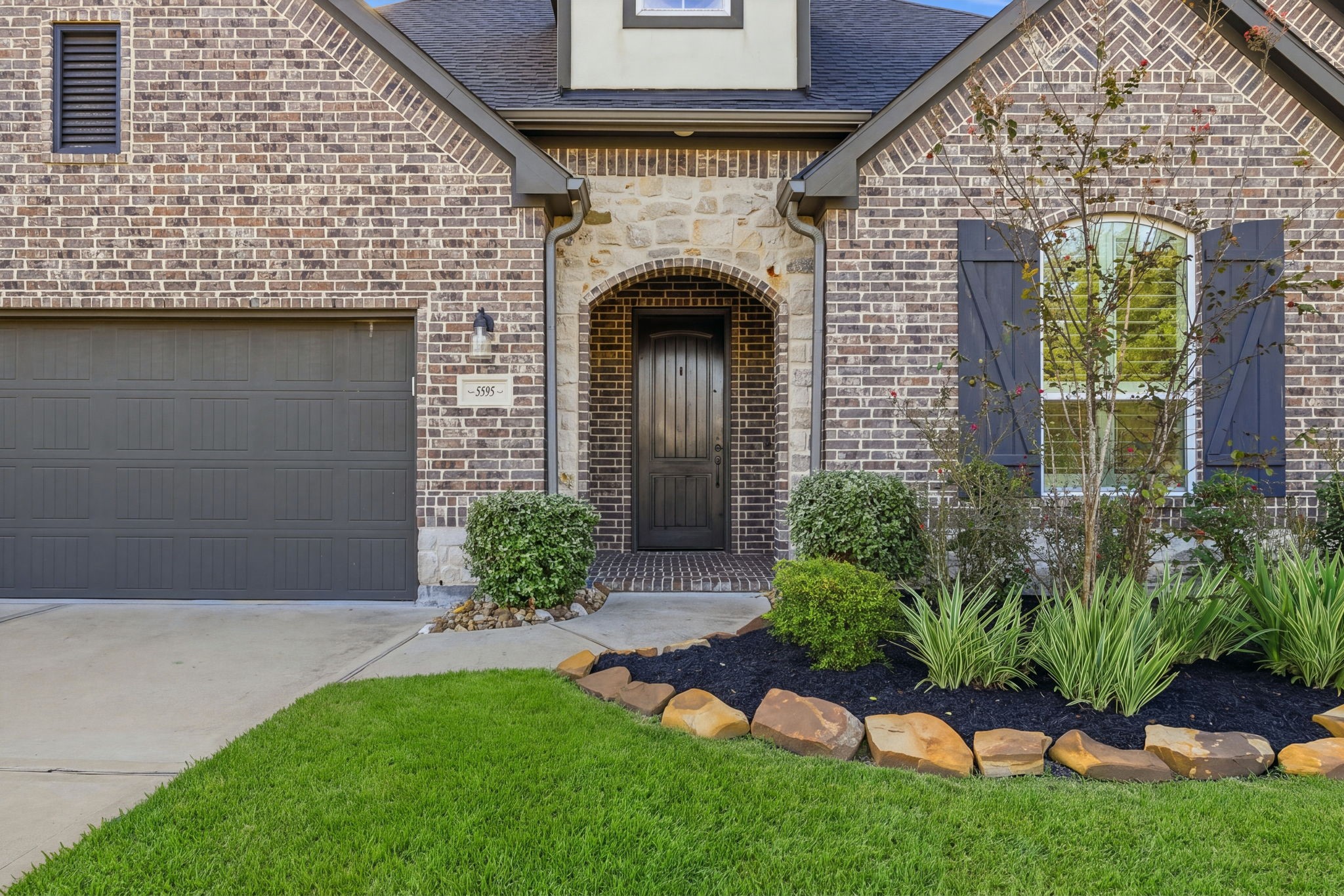 5595 Fallen Antler Drive, Spring, TX 77386