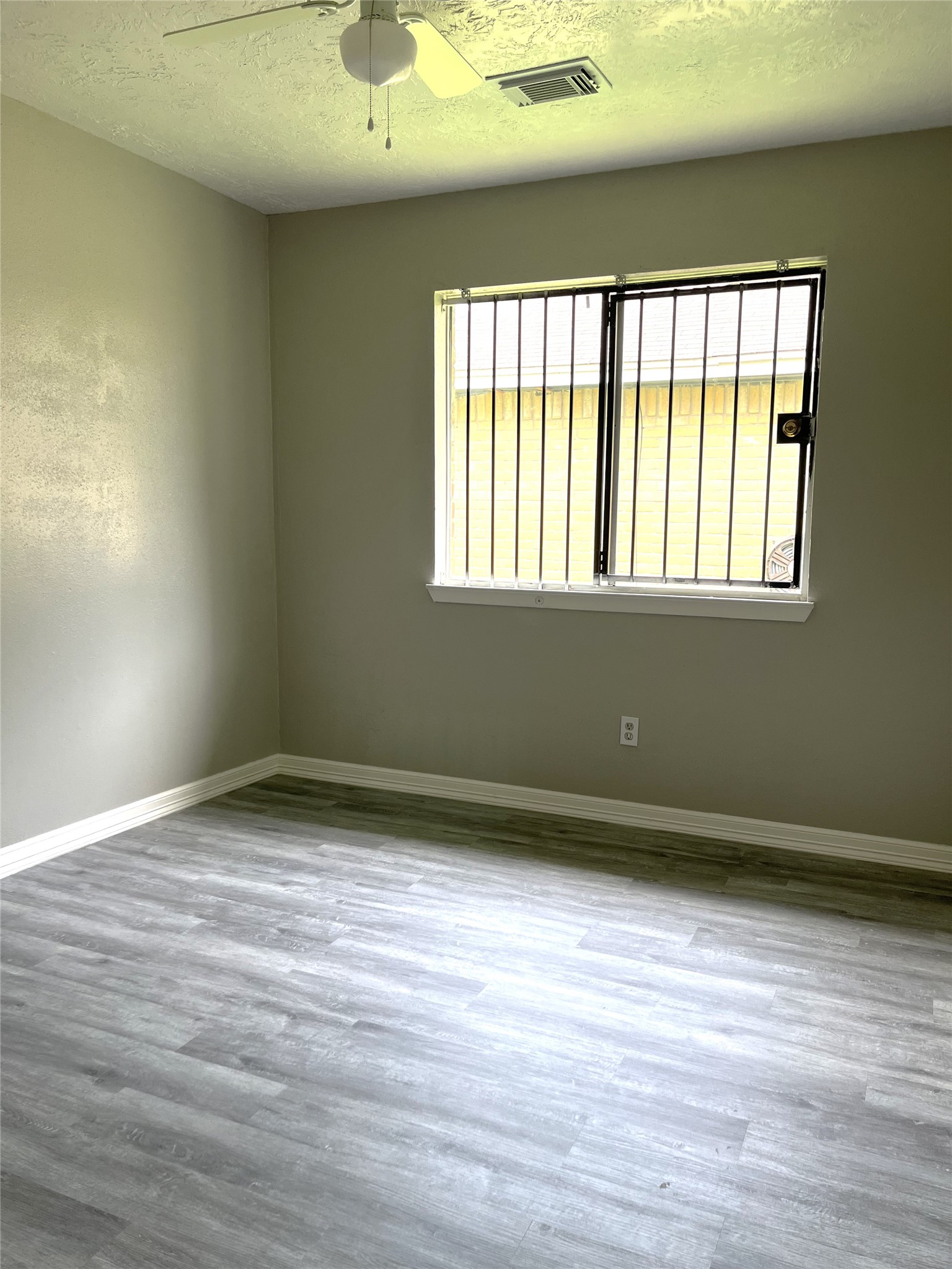 Side Bedroom