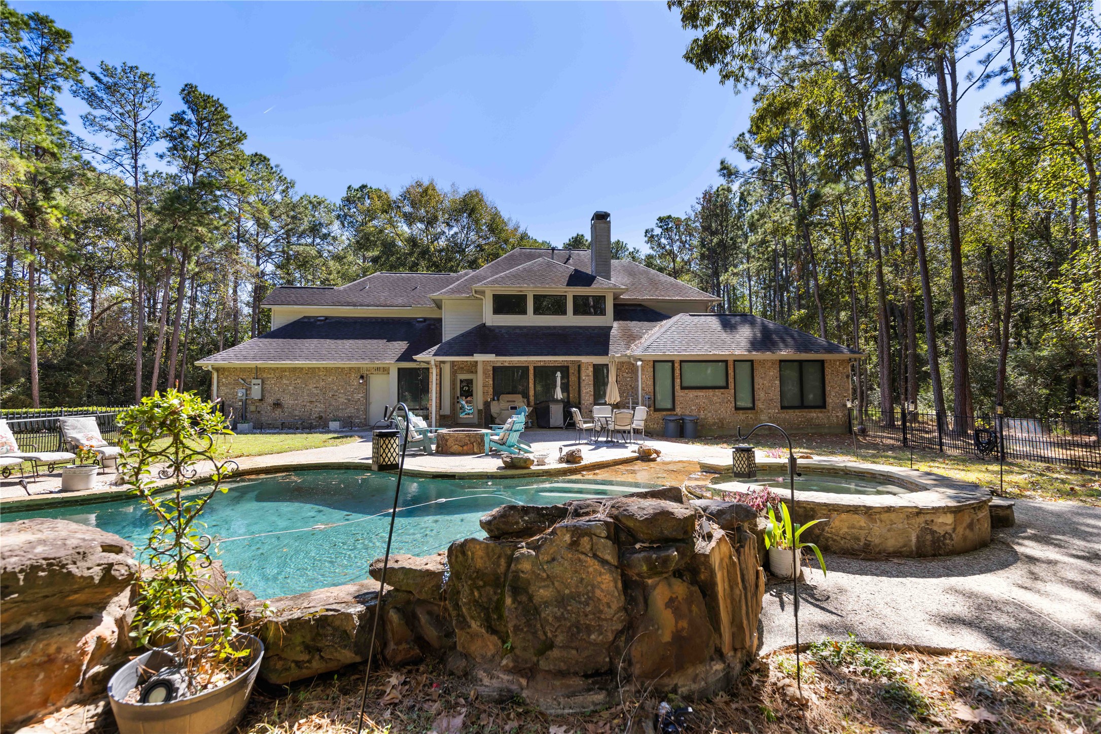 13322 Stonecrest Lane, Conroe, TX 77302