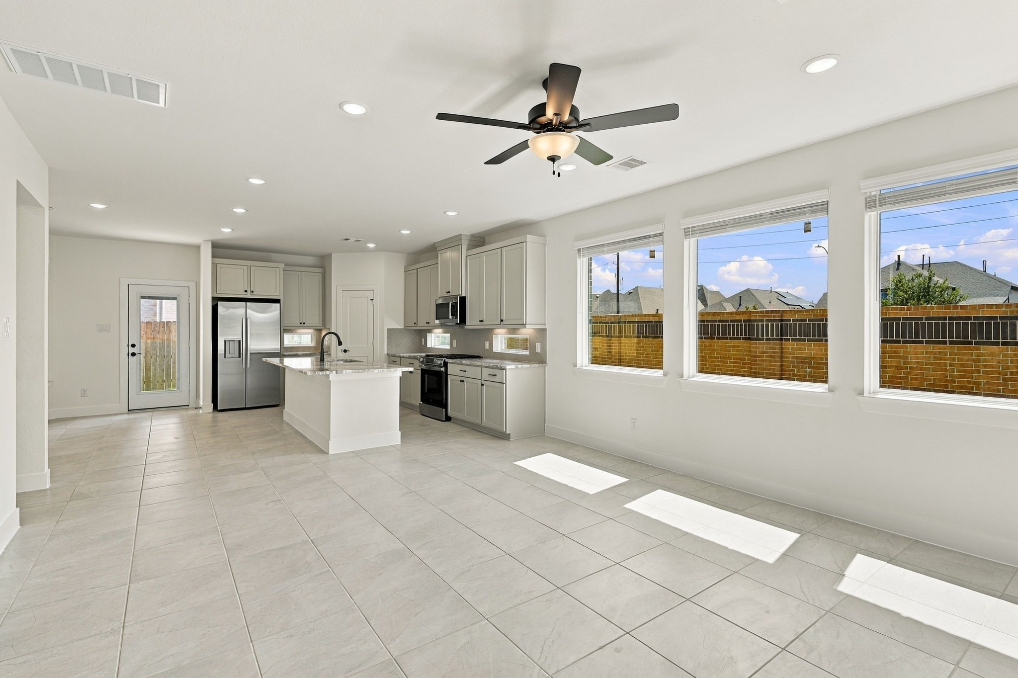 24031 Breezy Bank Trail, Katy, TX 77493