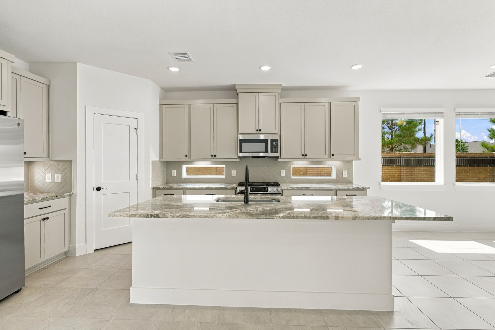 24031 Breezy Bank Trail, Katy, TX 77493
