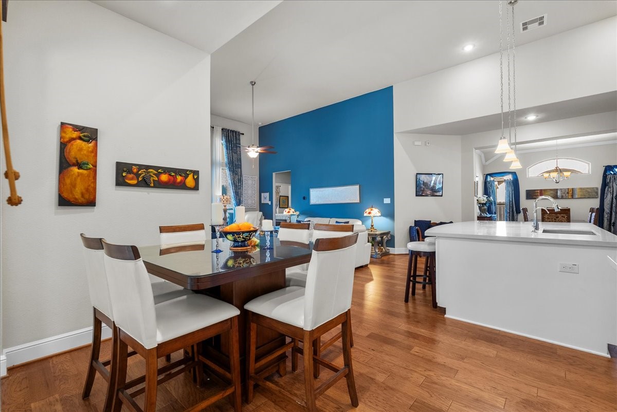Breakfast area