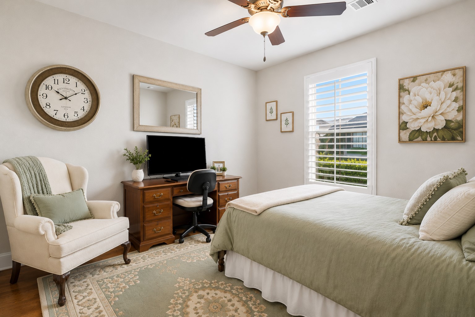 Bedroom 3 with a private en-suite full bath