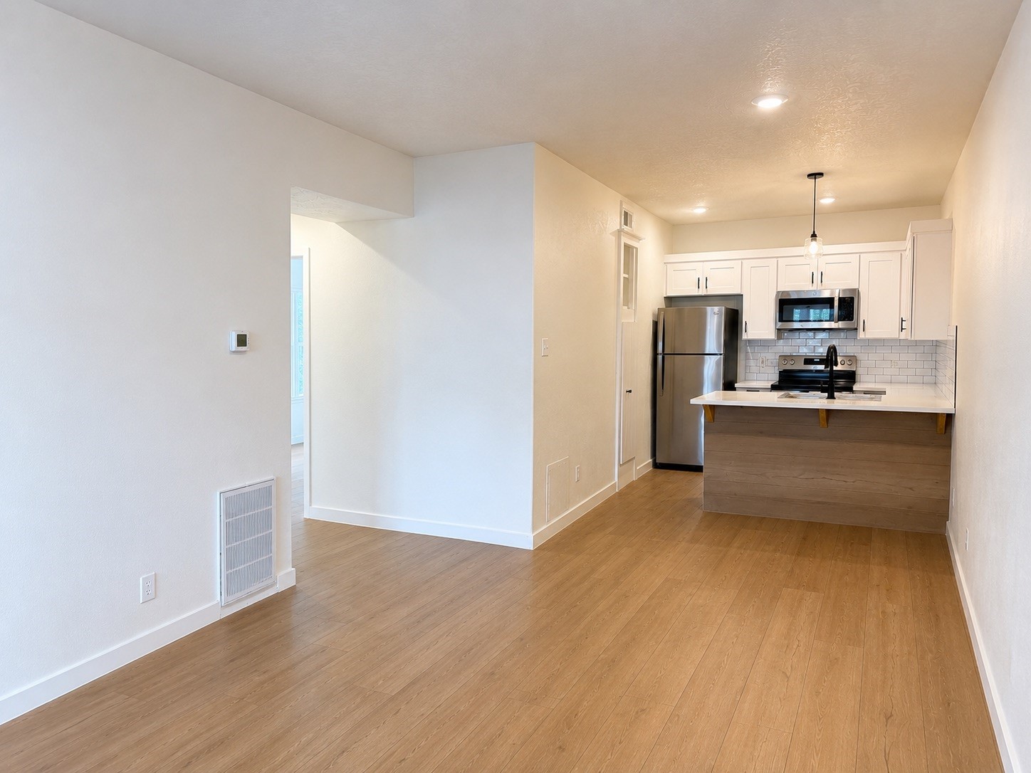 4107 Lark Lane, #B, Houston, TX 77025 4107 Lark Lane, #B, Houston, TX 77025