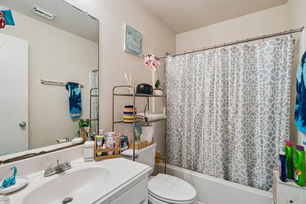 15318 Lynford Crest Drive, Houston, TX 77083