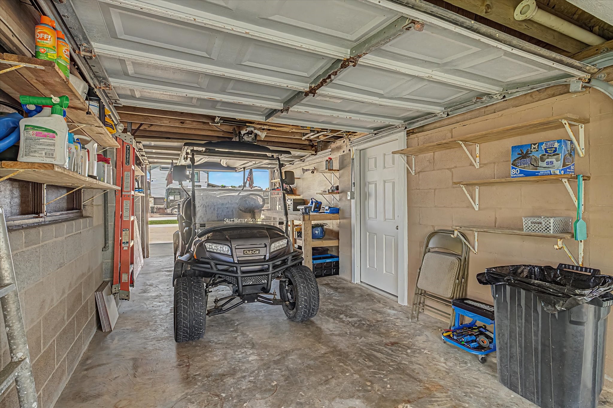 273 Barracuda Street, Bayou Vista, TX 77563