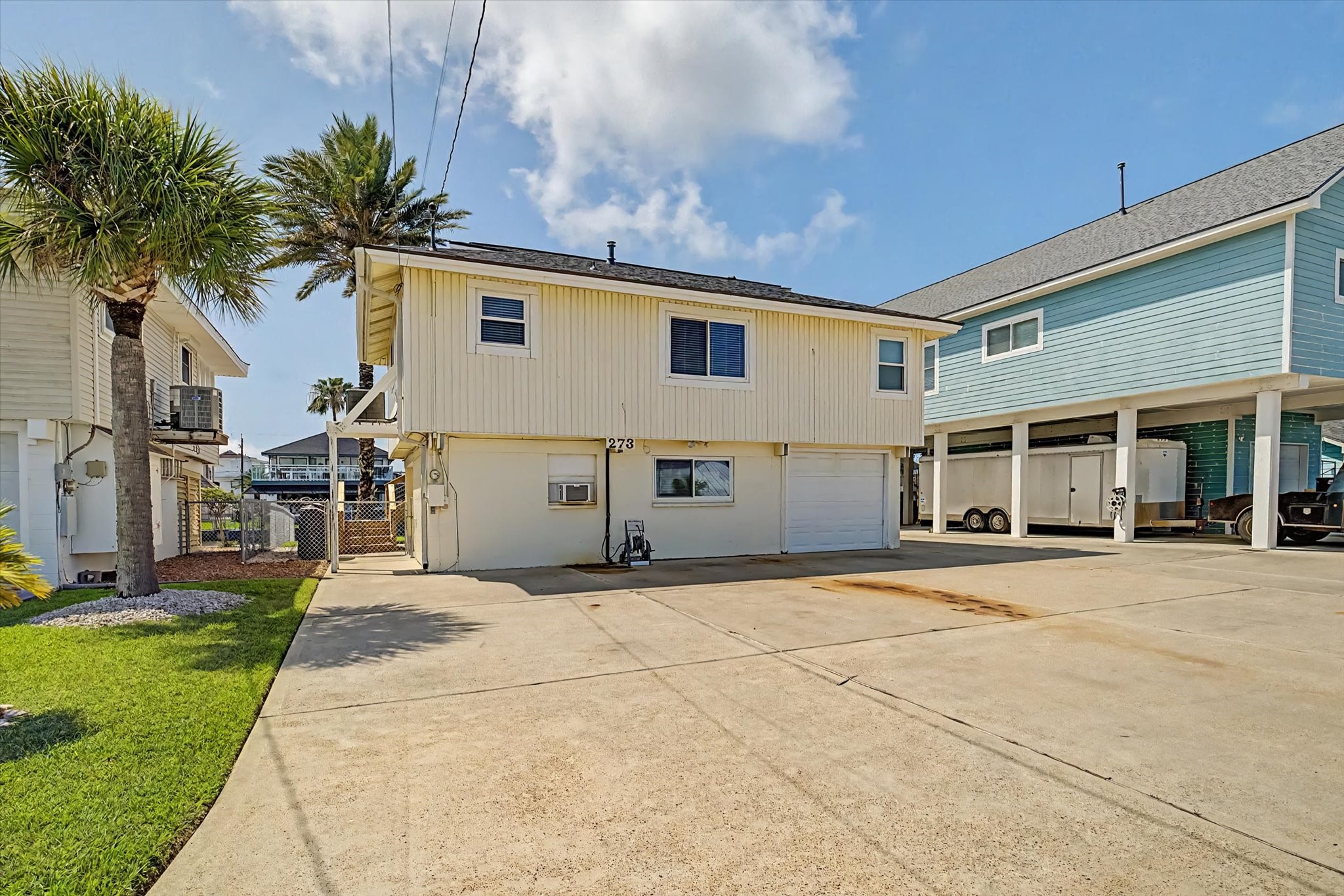 273 Barracuda Street, Bayou Vista, TX 77563