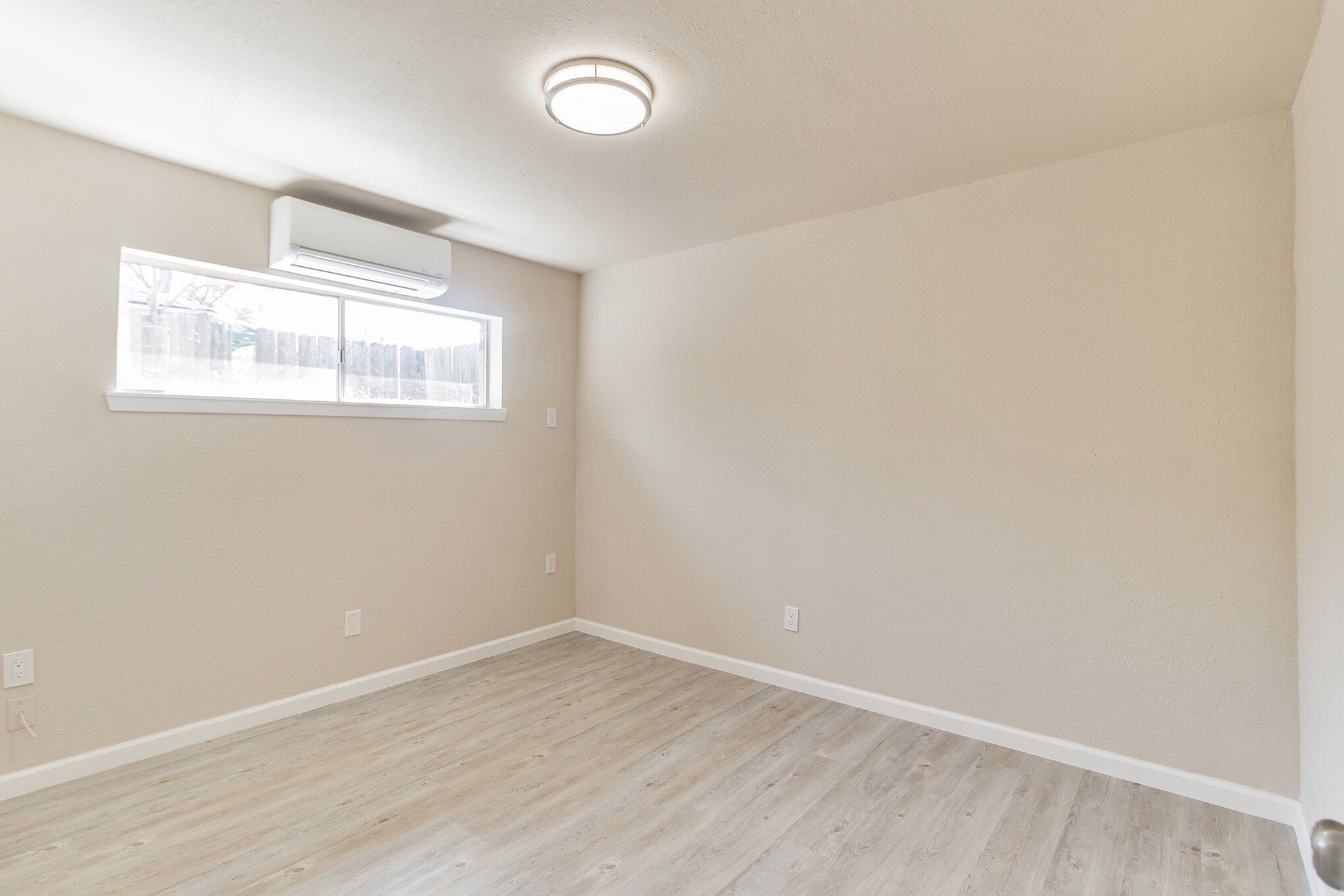 6815 Beachwood Street, #1, Houston, TX 77021