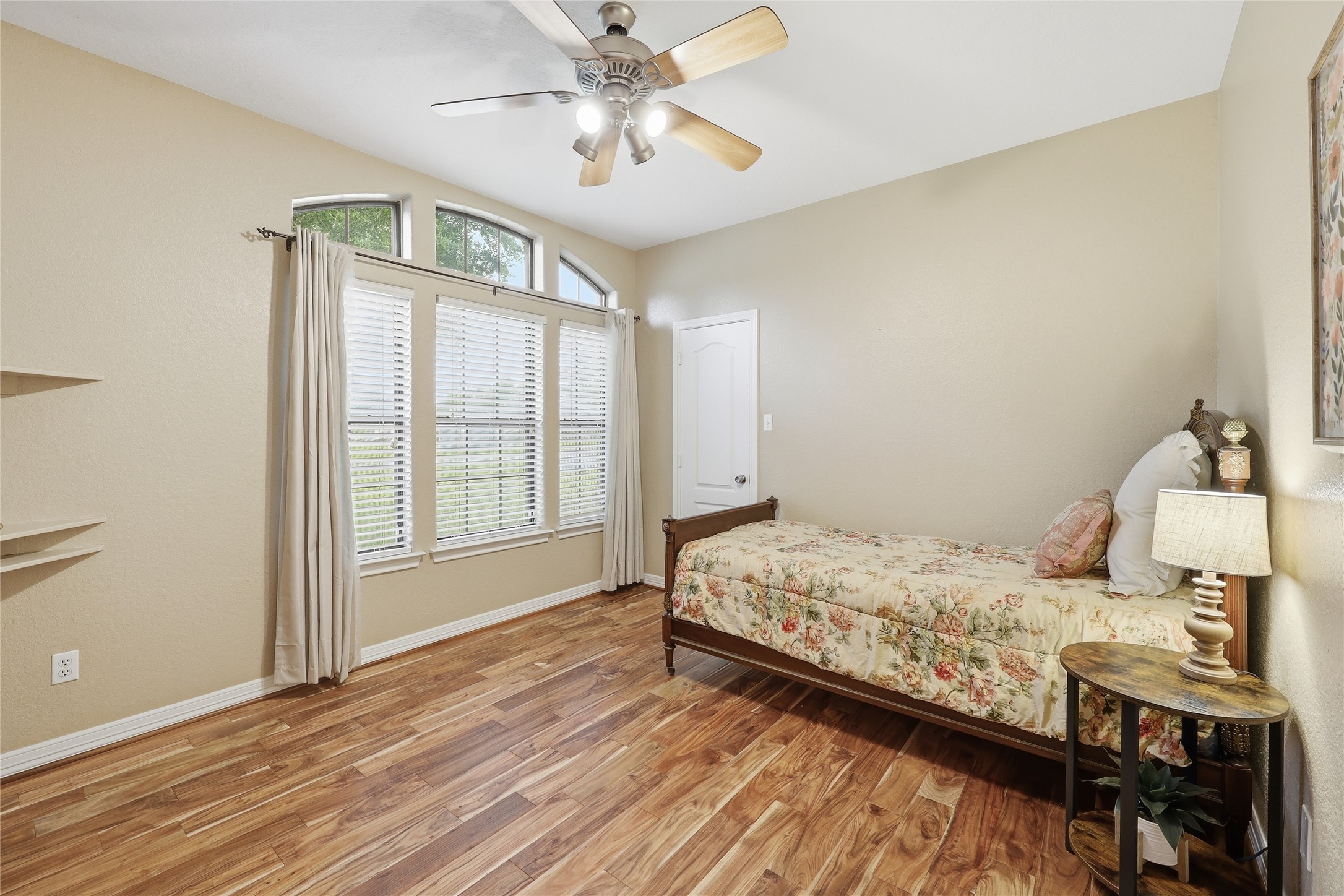 16210 Bluebird Street, Santa Fe, TX 77517