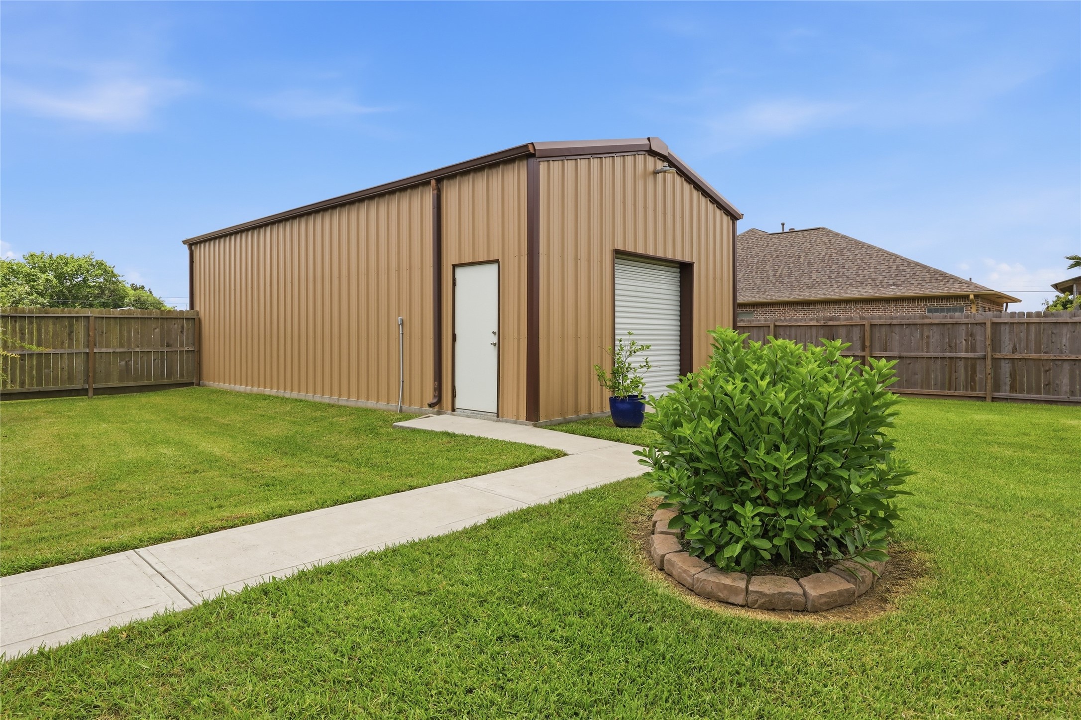 16210 Bluebird Street, Santa Fe, TX 77517