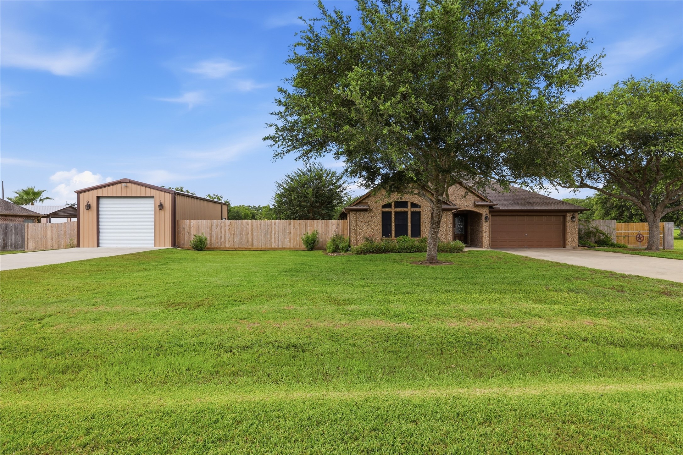 16210 Bluebird Street, Santa Fe, TX 77517