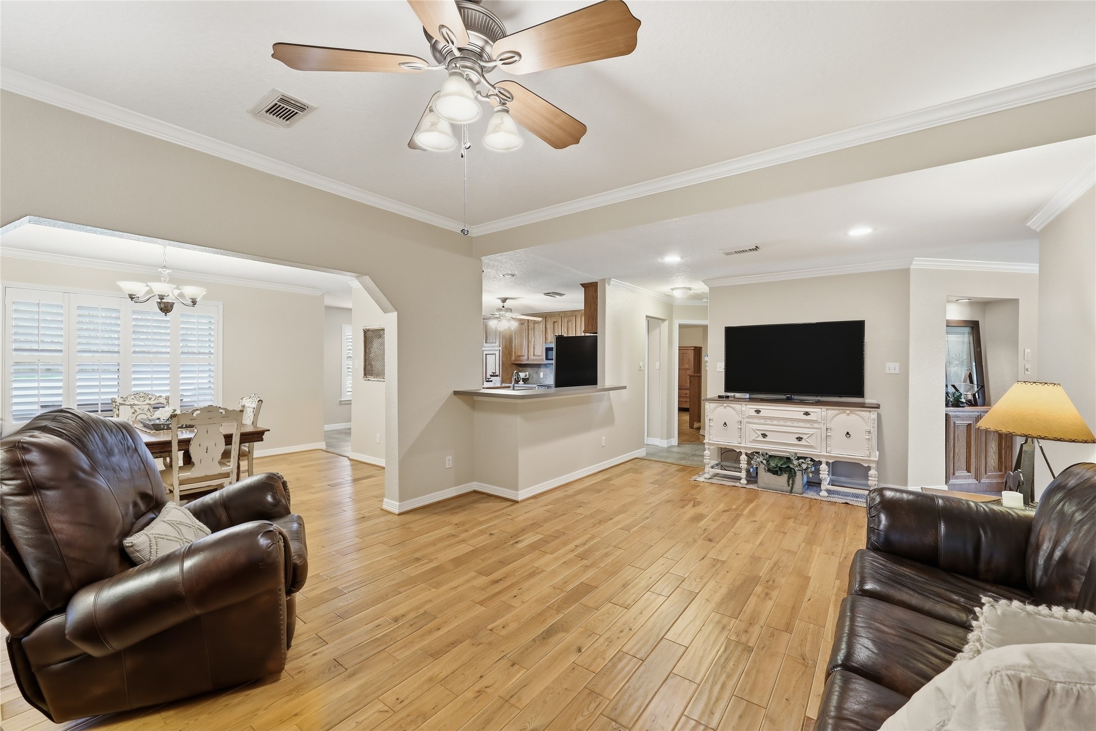 16210 Bluebird Street, Santa Fe, TX 77517