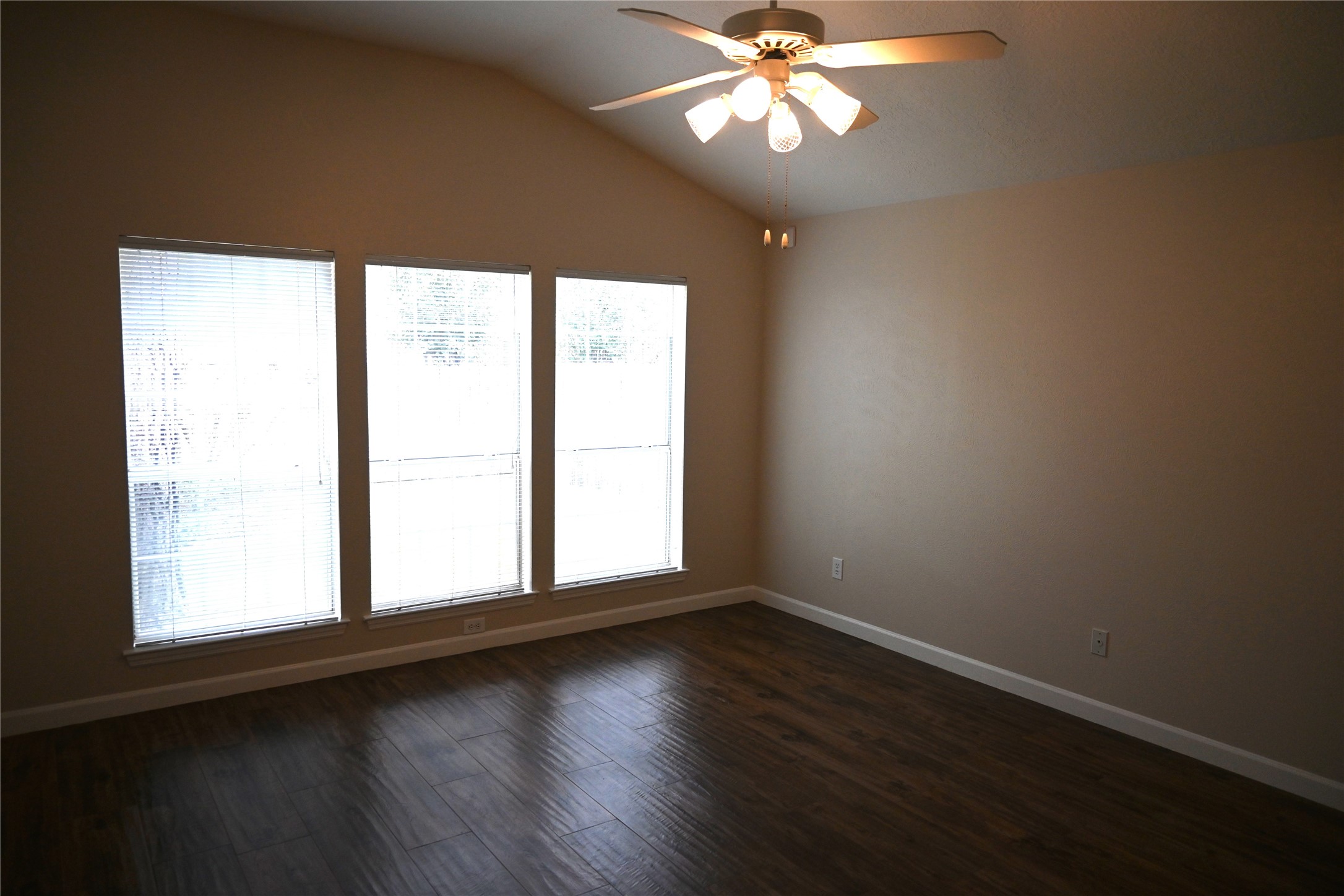 22 E Trillium Circle, The Woodlands, TX 77381