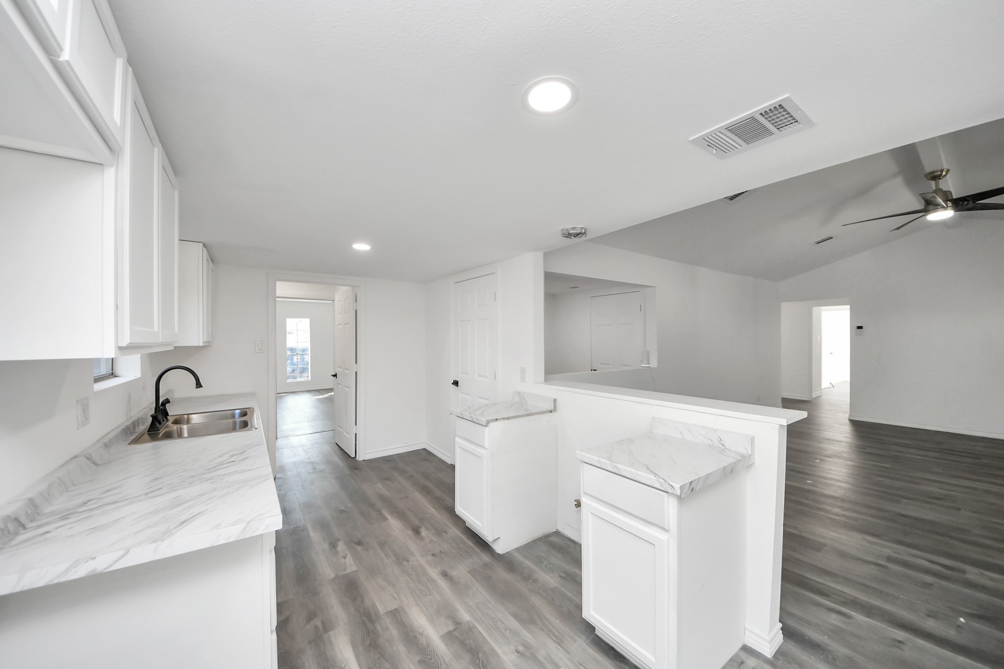 622 Lexington Square, Humble, TX 77338