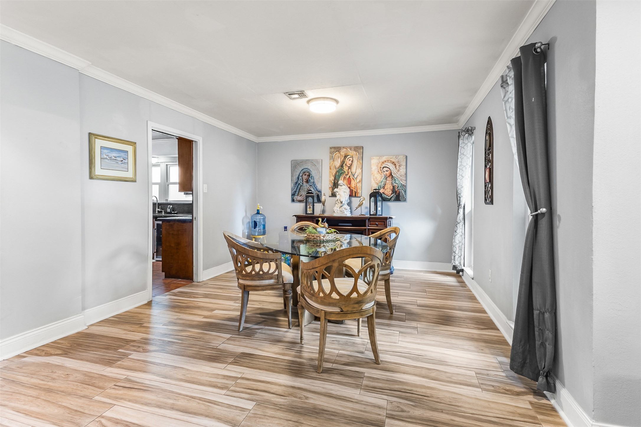 1527 17th Avenue N, Texas City, TX 77590