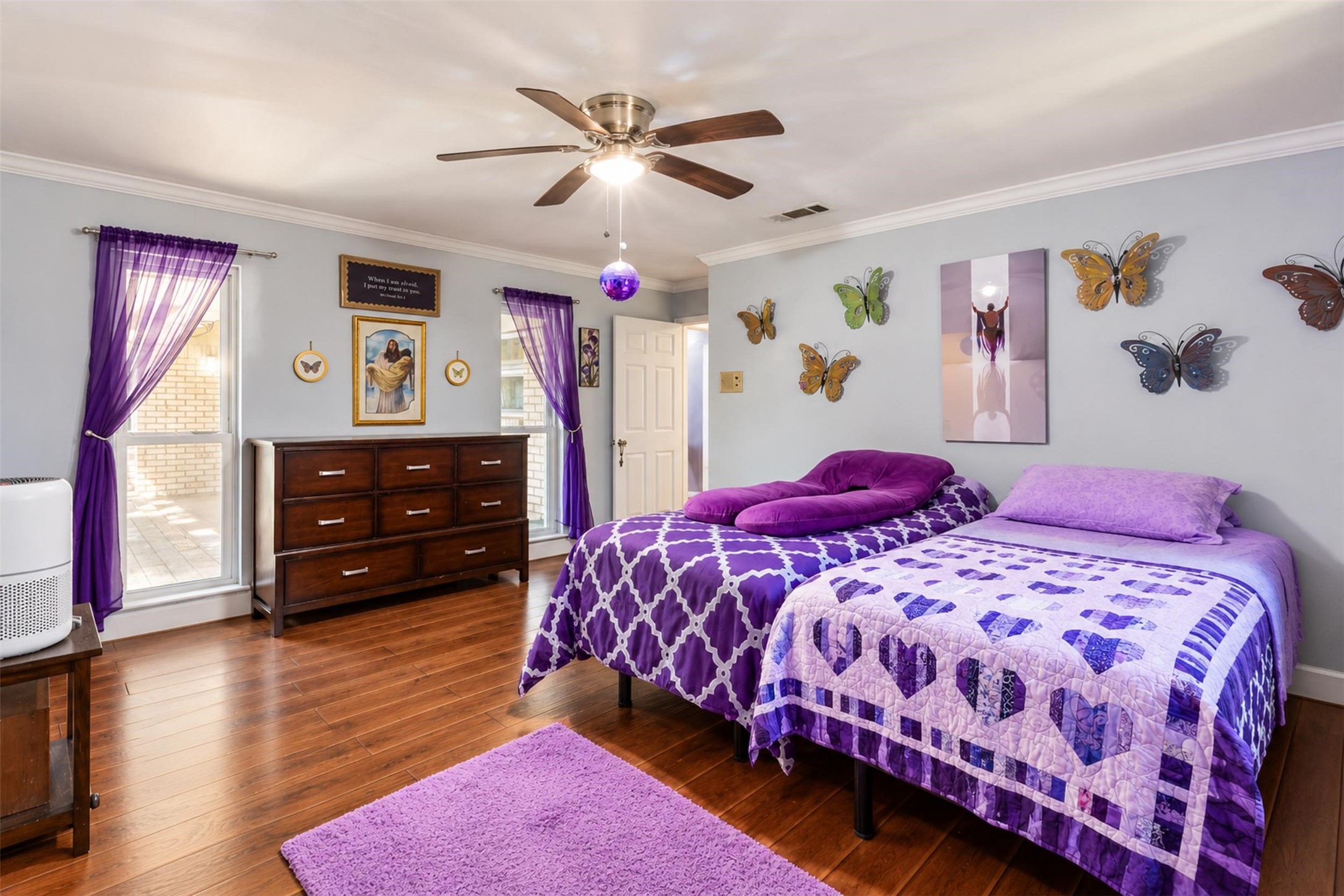 1527 17th Avenue N, Texas City, TX 77590