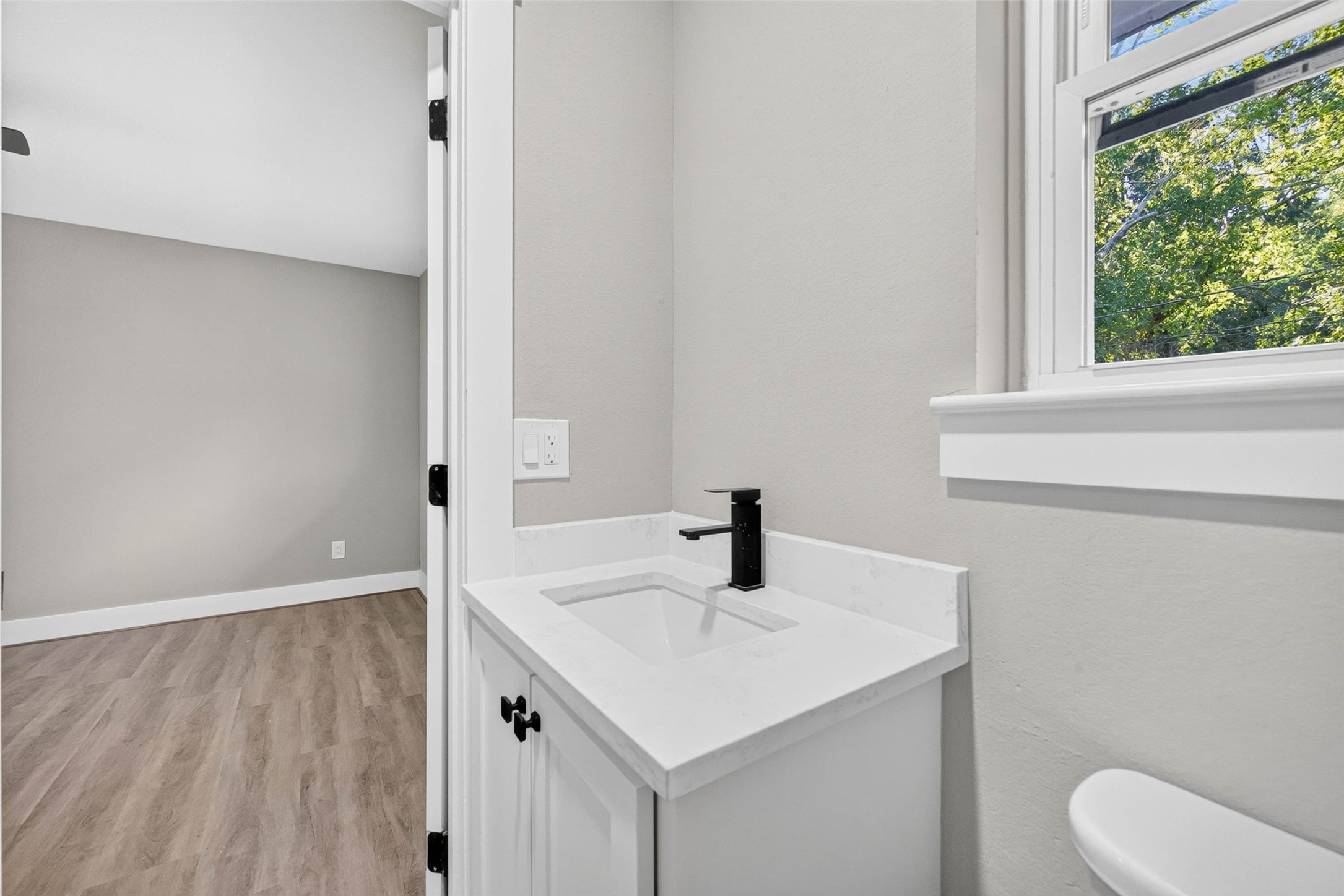 3542 Orange Grove Drive, Houston, TX 77039