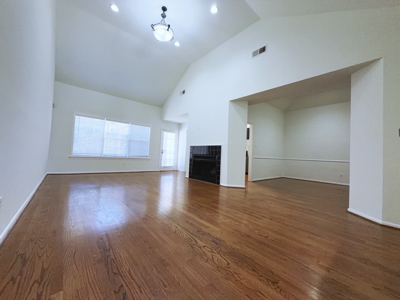 627 Hawthorne Street, #11, Houston, TX 77006