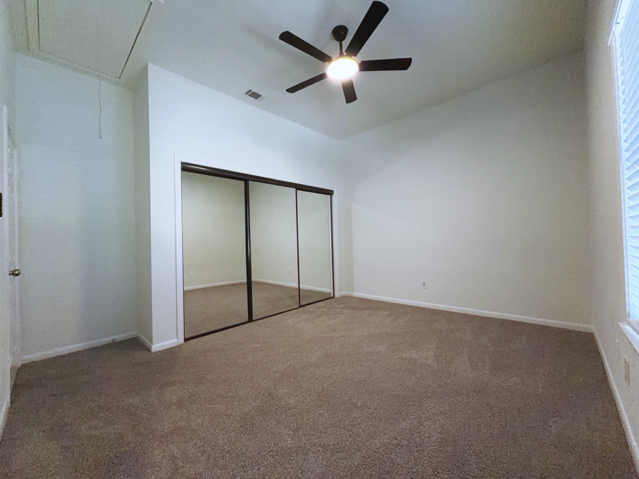 627 Hawthorne Street, #11, Houston, TX 77006