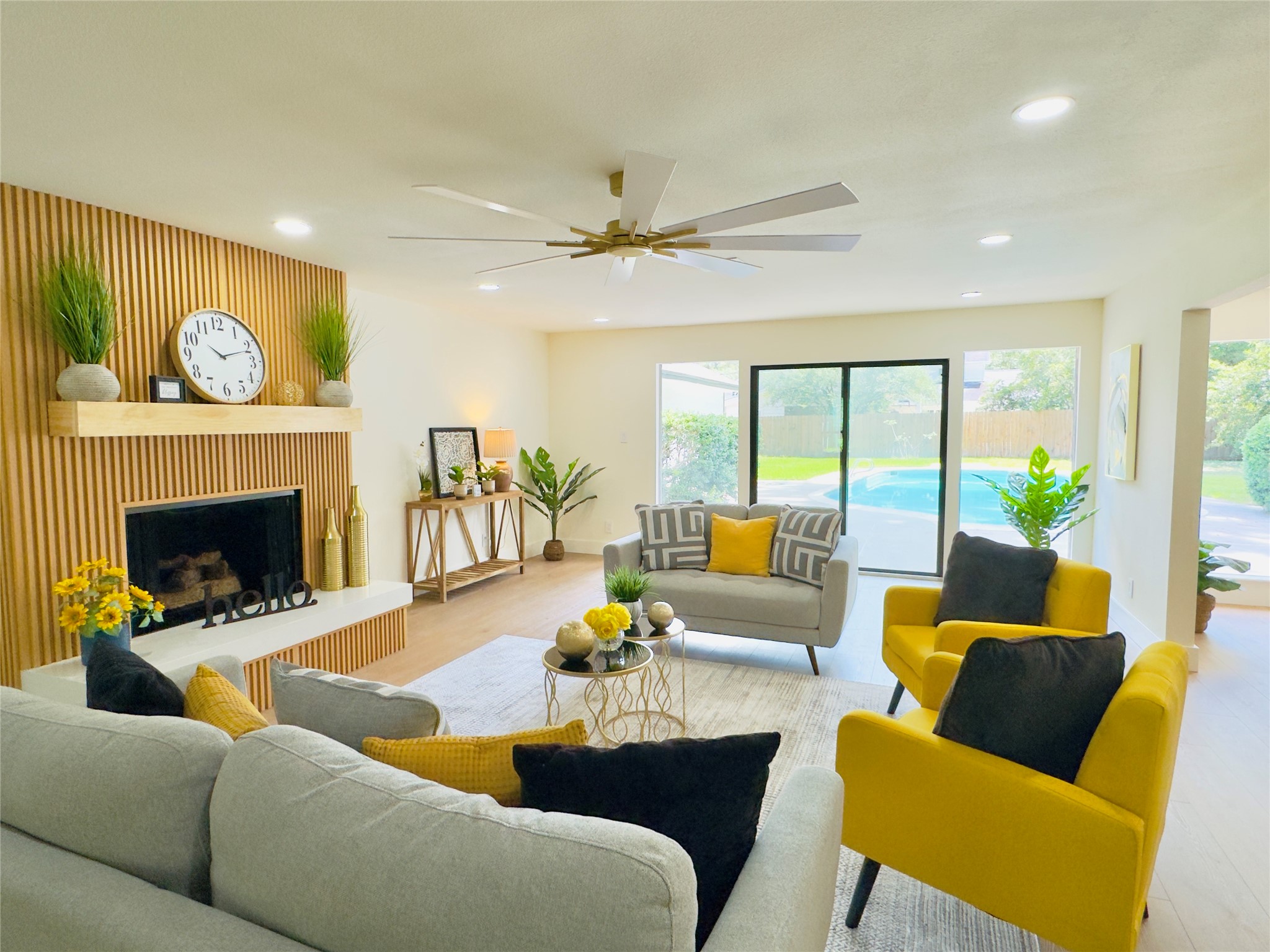 Large living room with gas fireplace